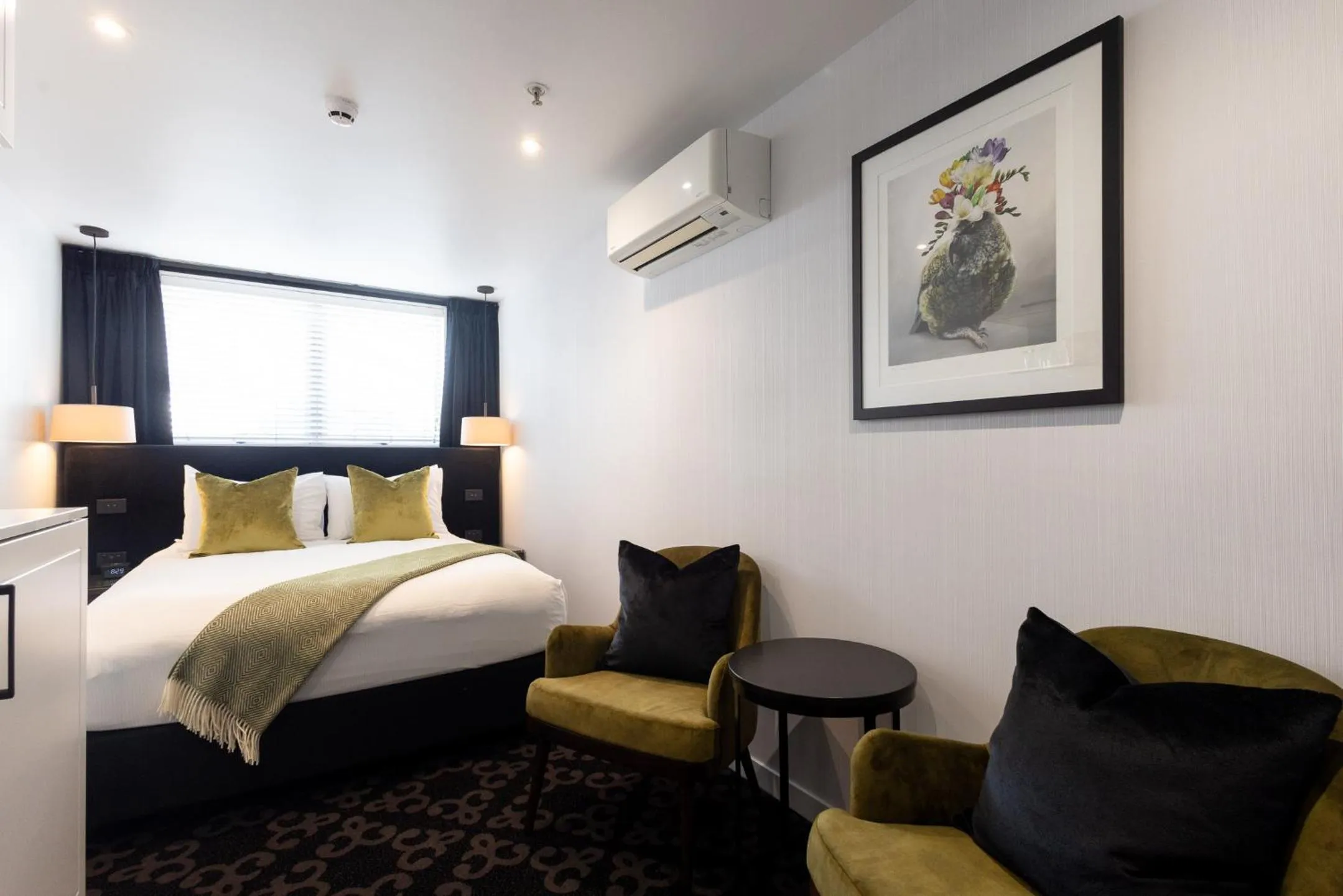 Photo of the whole room, Bed in Regent of Rotorua Boutique Hotel