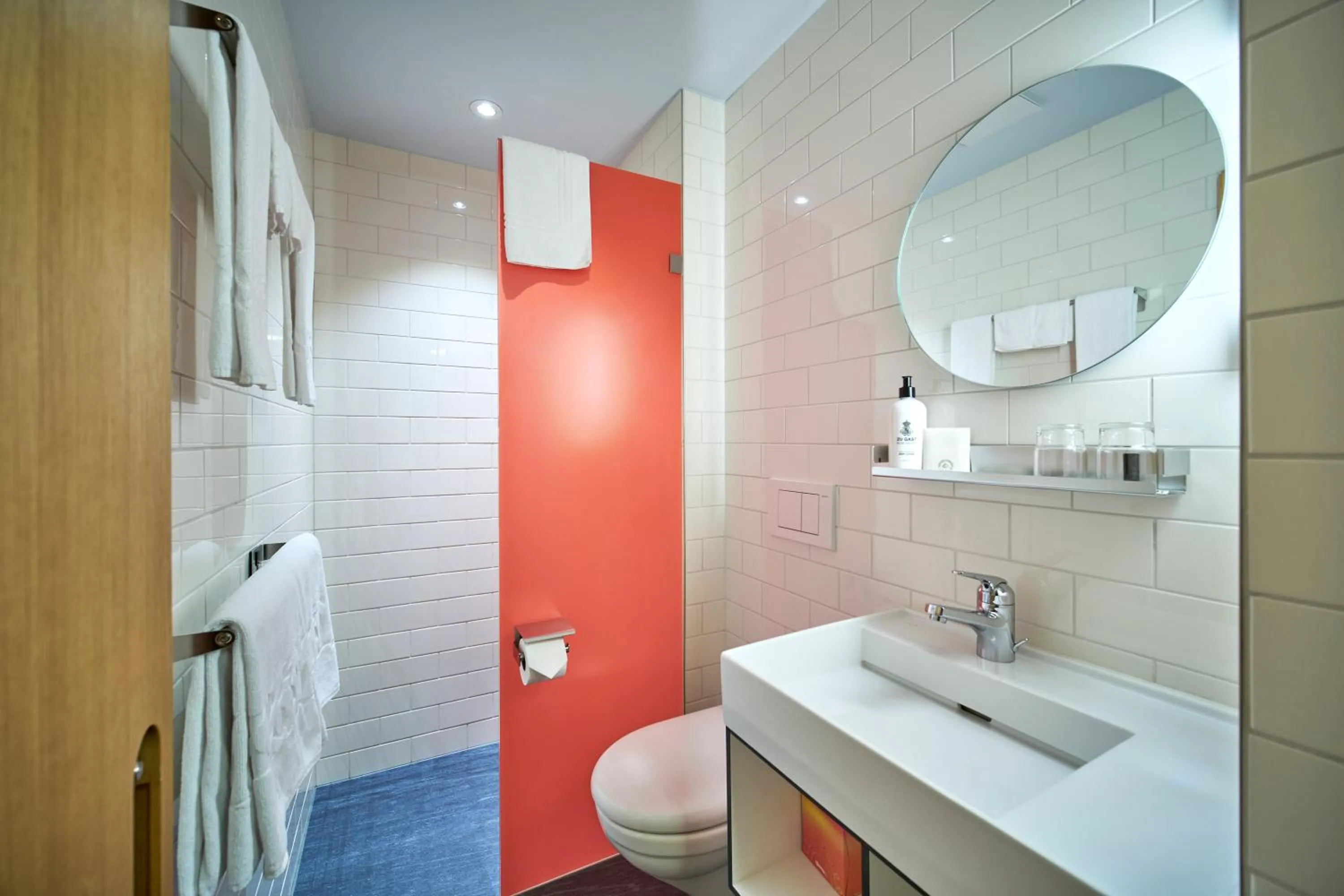 Shower in Hotel Arenenberg