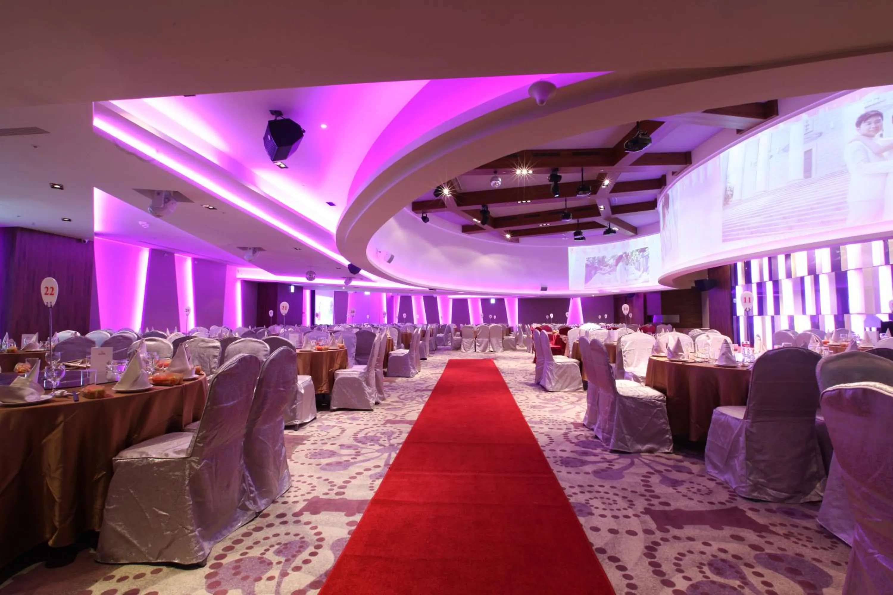 Business facilities in Beitou Hot Spring Resort