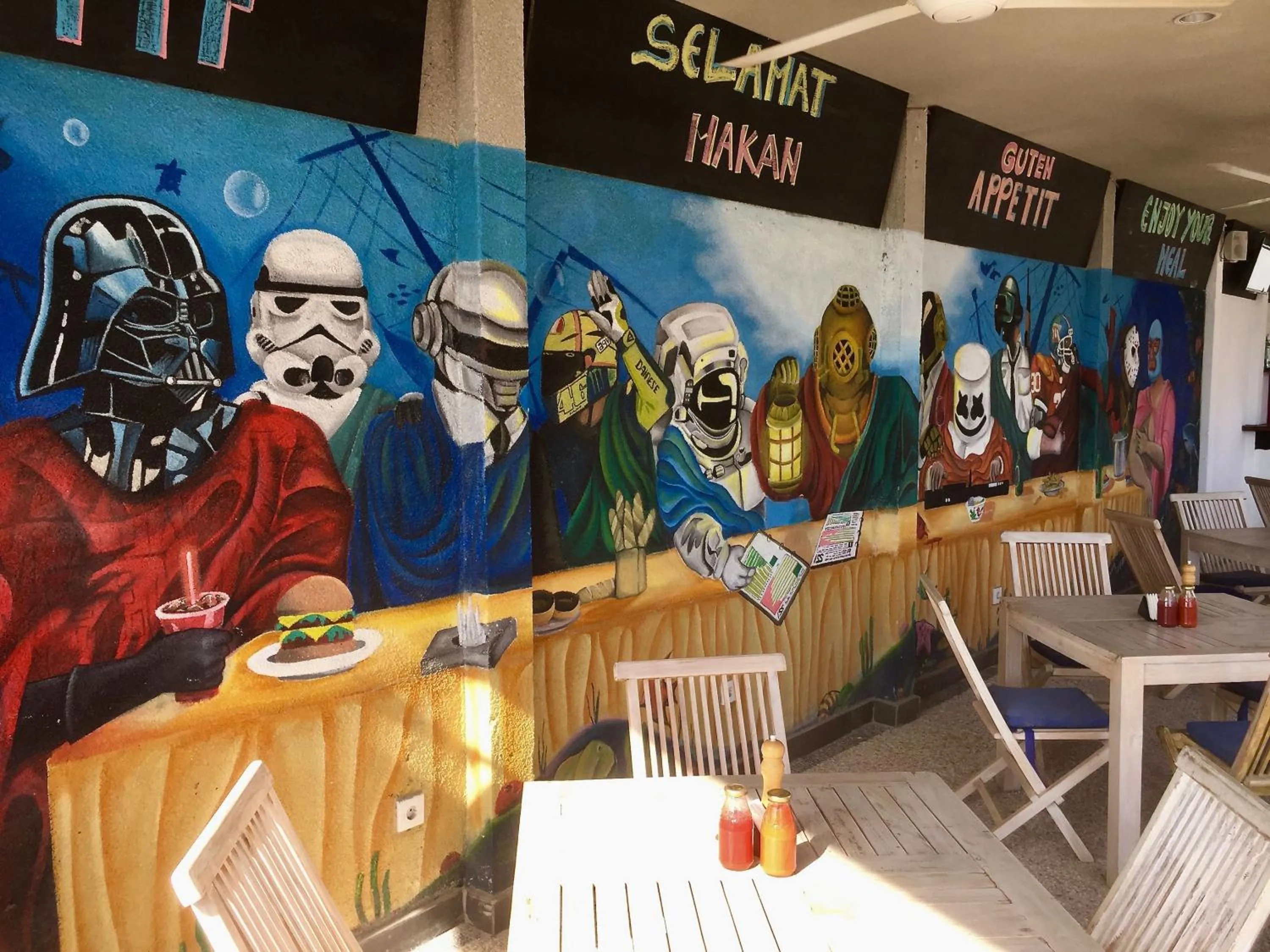 Restaurant/places to eat in Dream Divers Resort