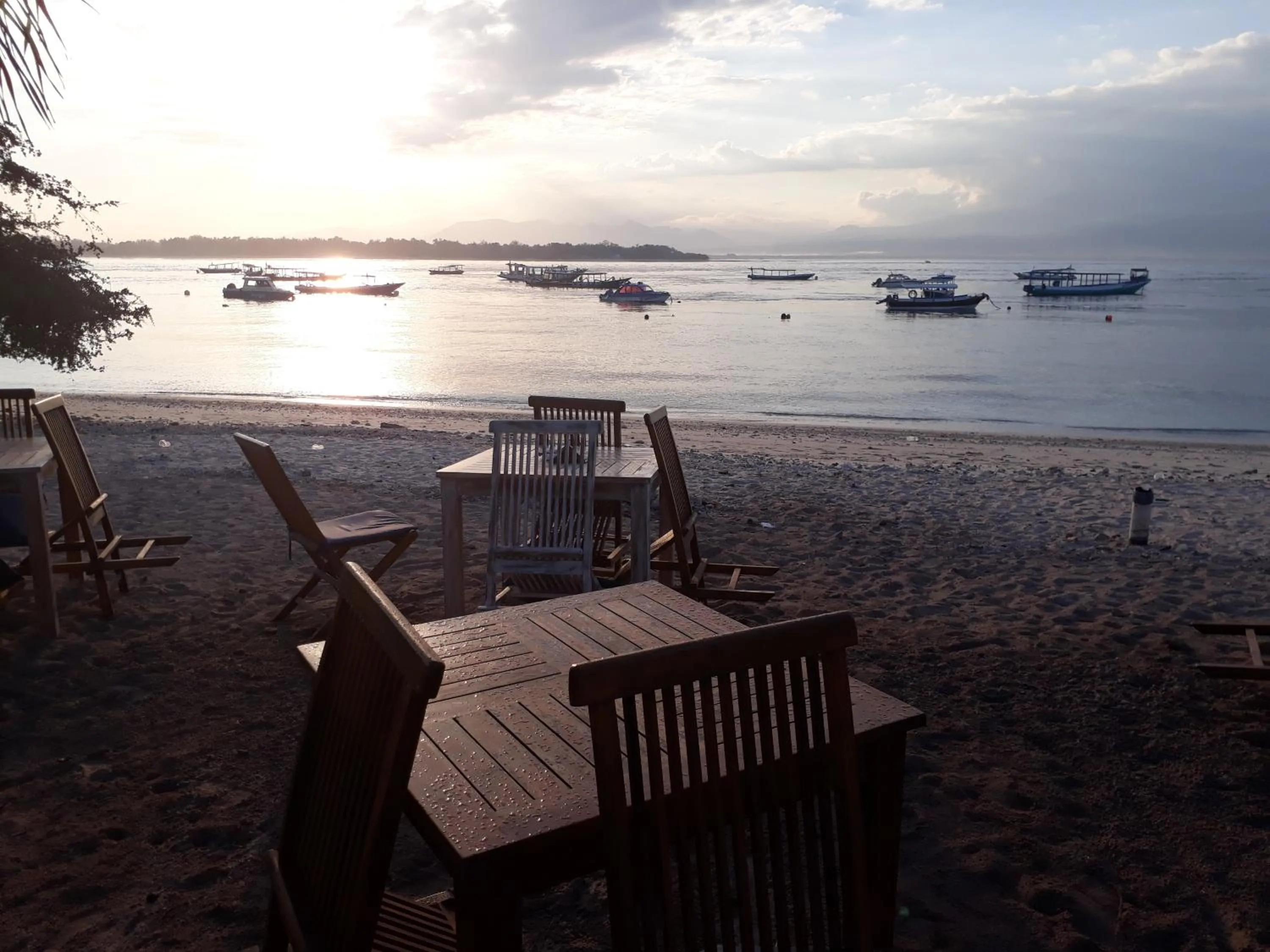 Beach in Dream Divers Resort