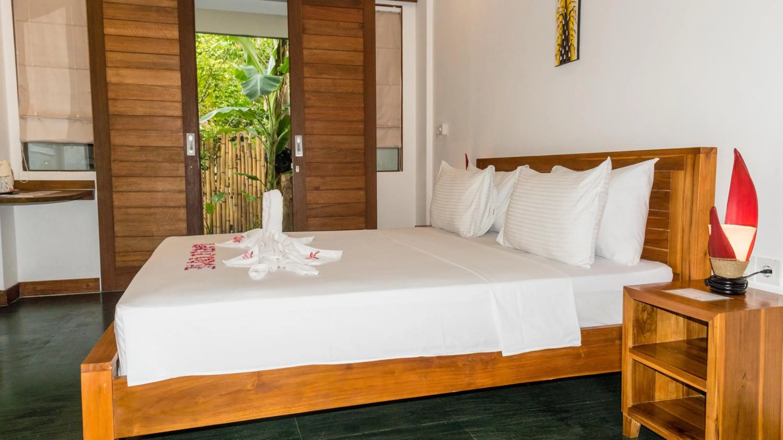 Bed in Dream Divers Resort