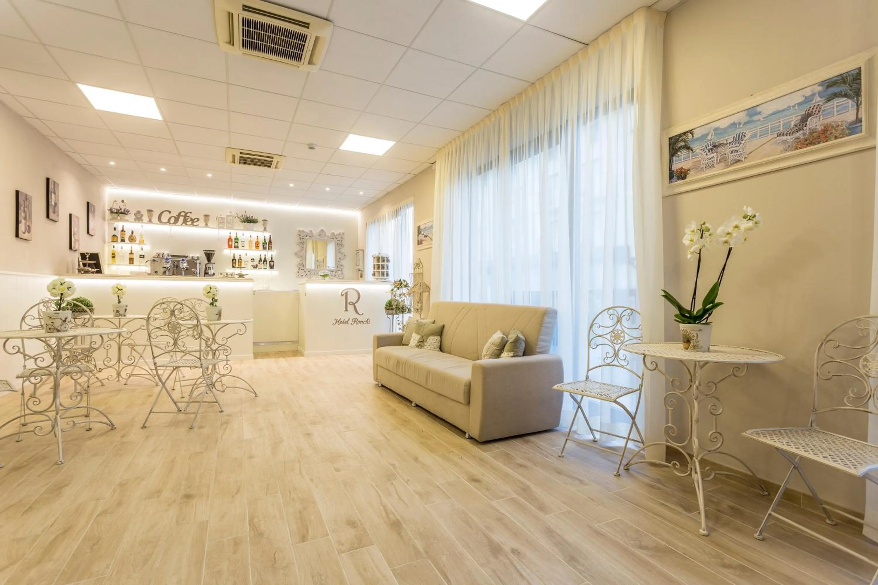 Lounge or bar in Hotel Ronchi