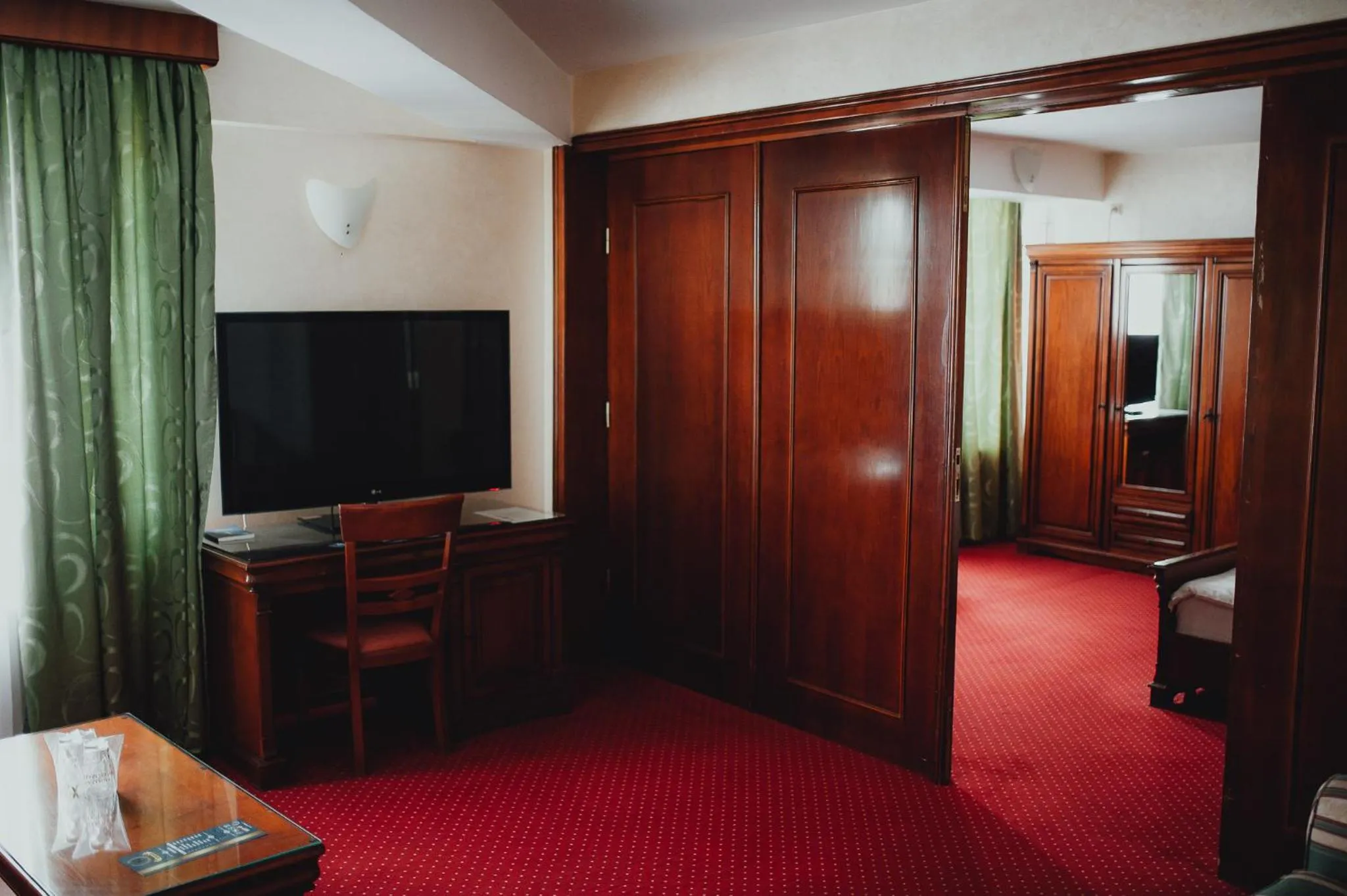 TV and multimedia in Hotel Bavaria