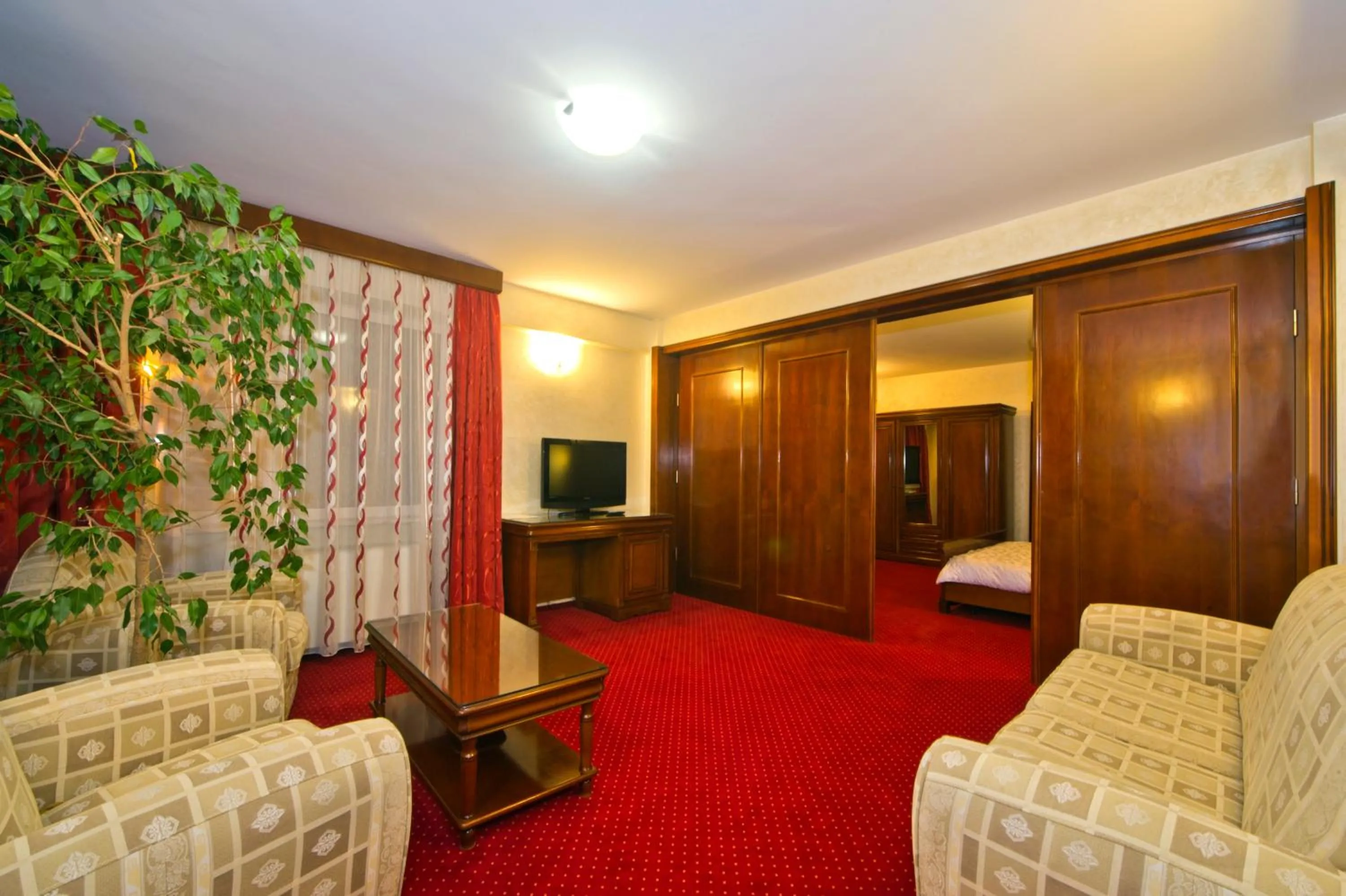 Photo of the whole room, Bed in Hotel Bavaria