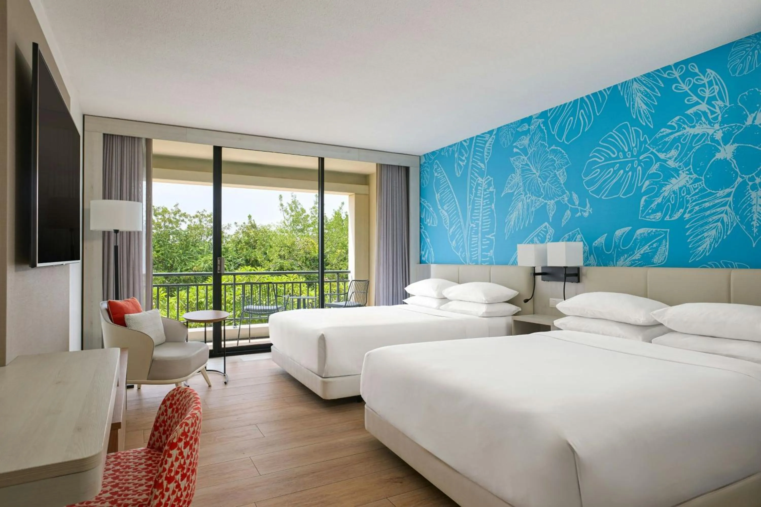 Photo of the whole room, Bed in Curaçao Marriott Beach Resort