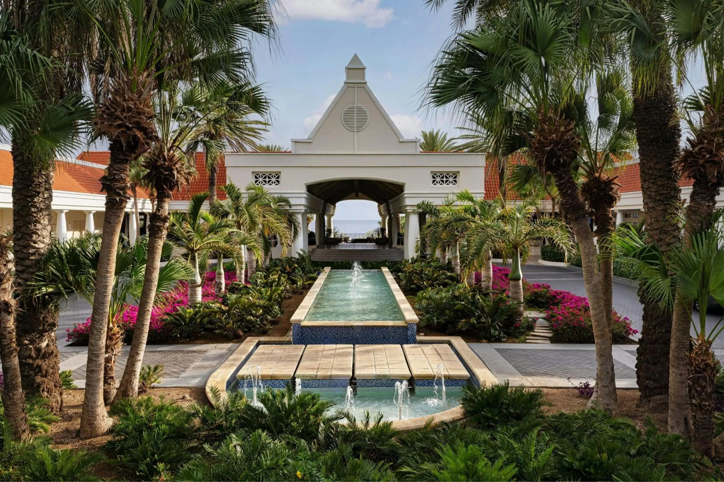 Property building in Curaçao Marriott Beach Resort