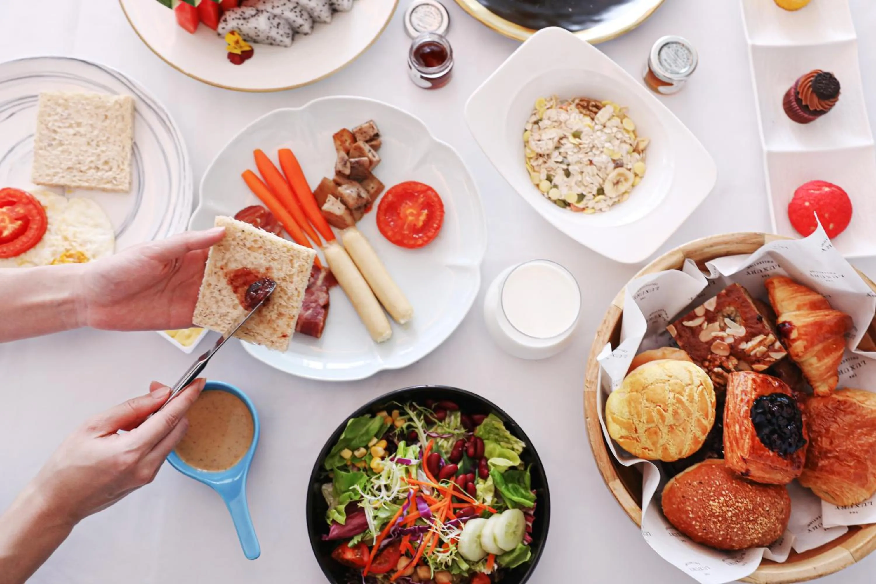 Breakfast in Na Lotus Hotel, a Luxury Collection Hotel, Nanning