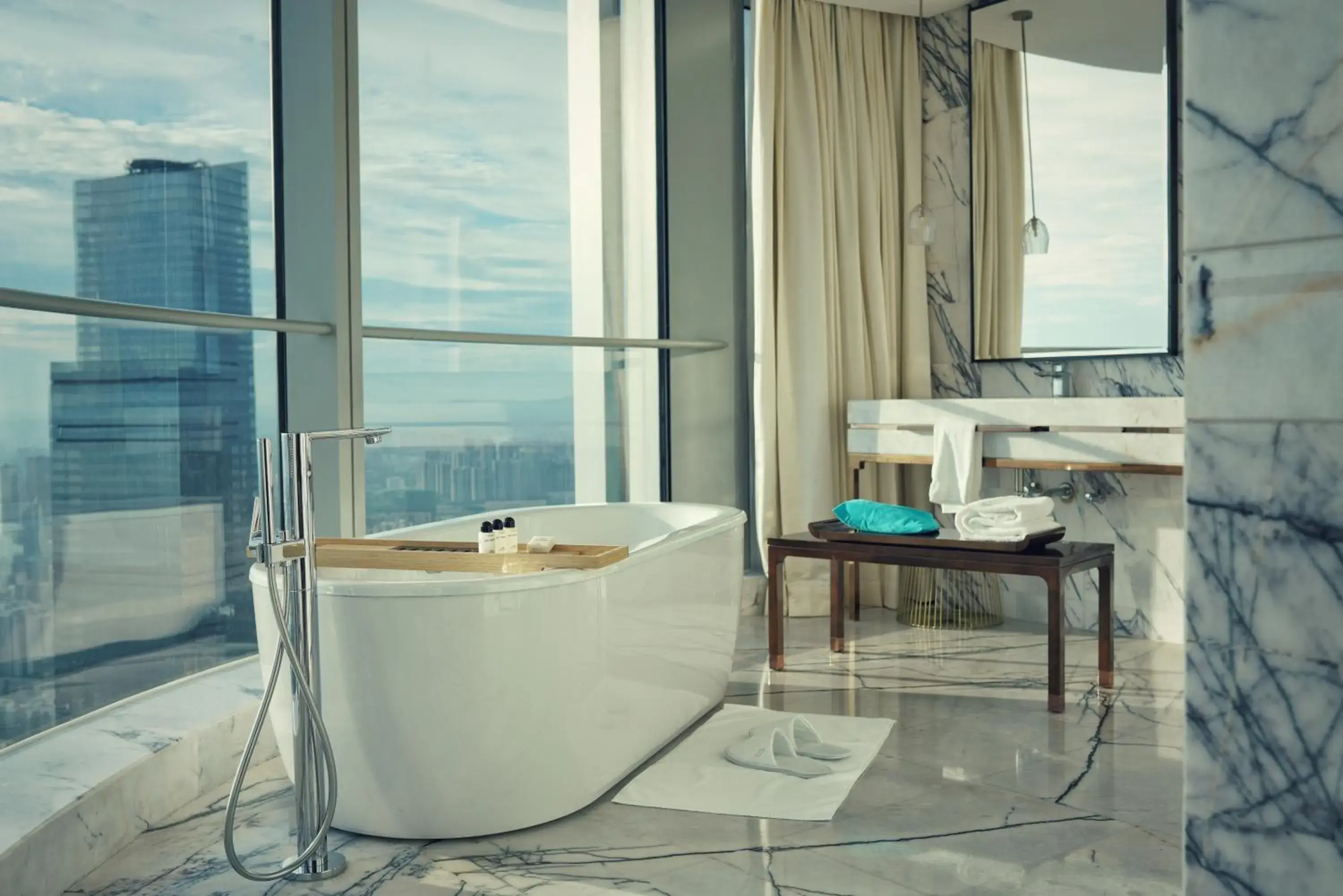 Collection King Room in Na Lotus Hotel, a Luxury Collection Hotel, Nanning Collection King Room in Na Lotus Hotel, a Luxury Collection Hotel, Nanning