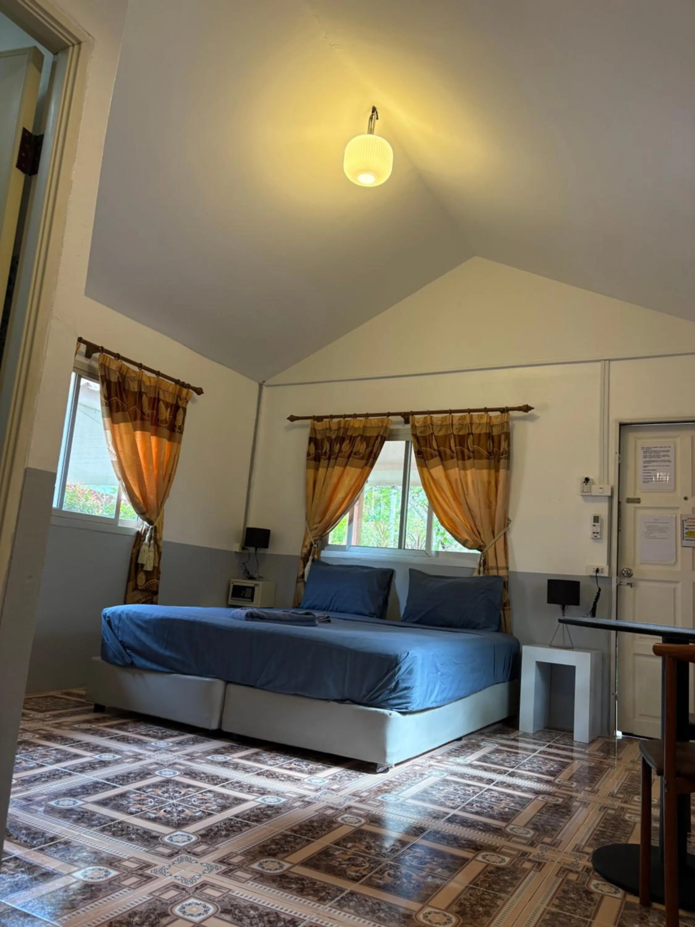 Bed in Ban Elephant Blanc Bungalow