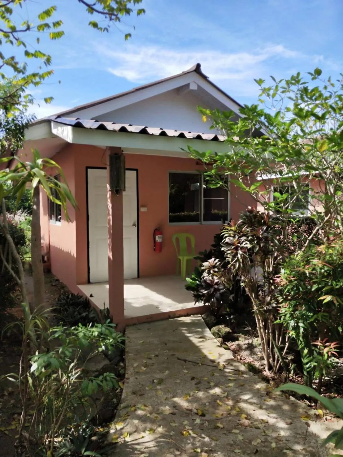 Dining area in Ban Elephant Blanc Bungalow