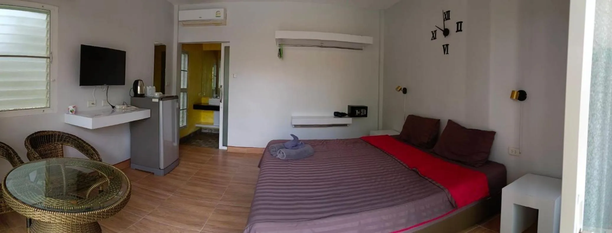 Bed in Ban Elephant Blanc Bungalow