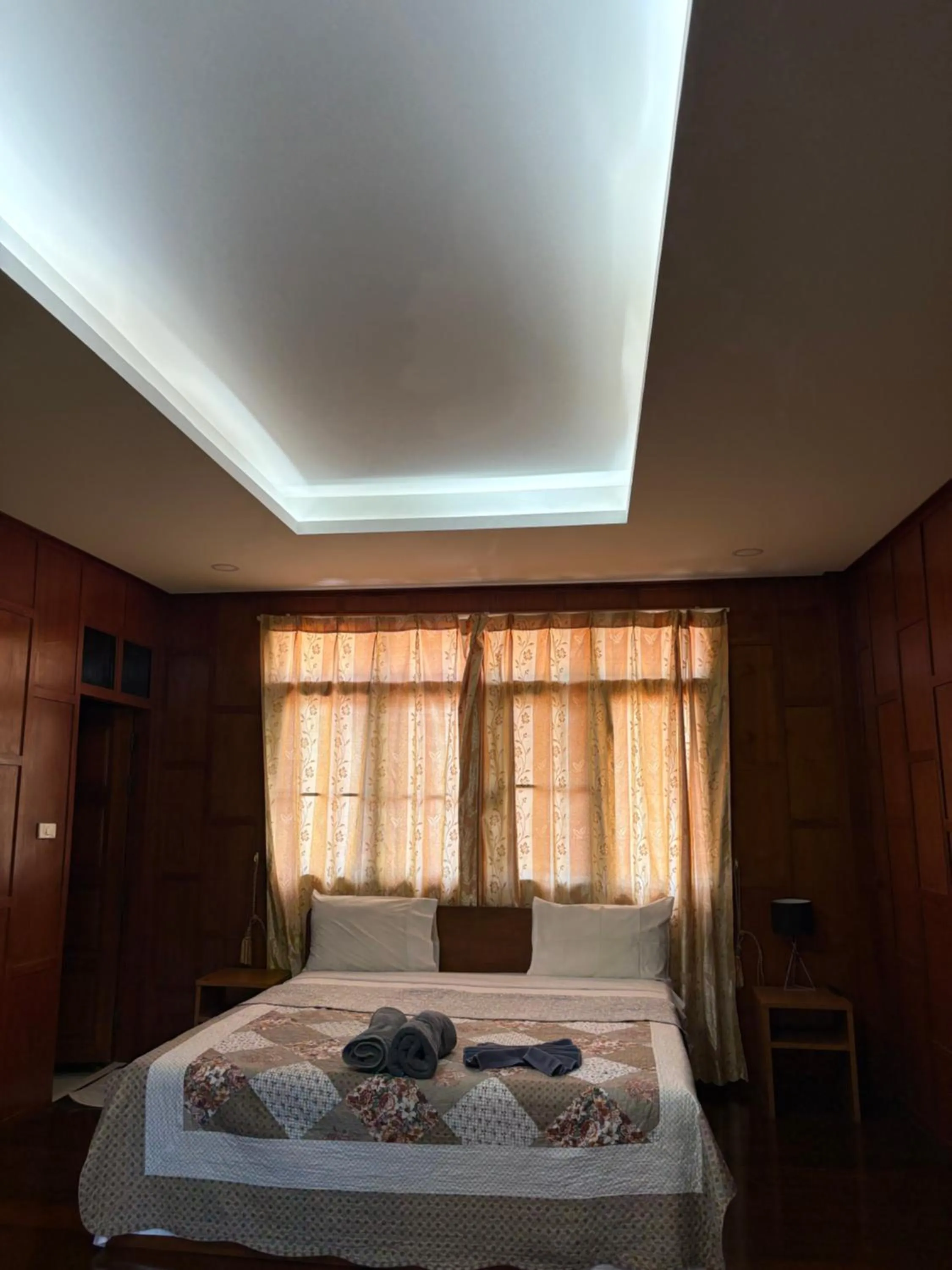 Bed in Ban Elephant Blanc Bungalow