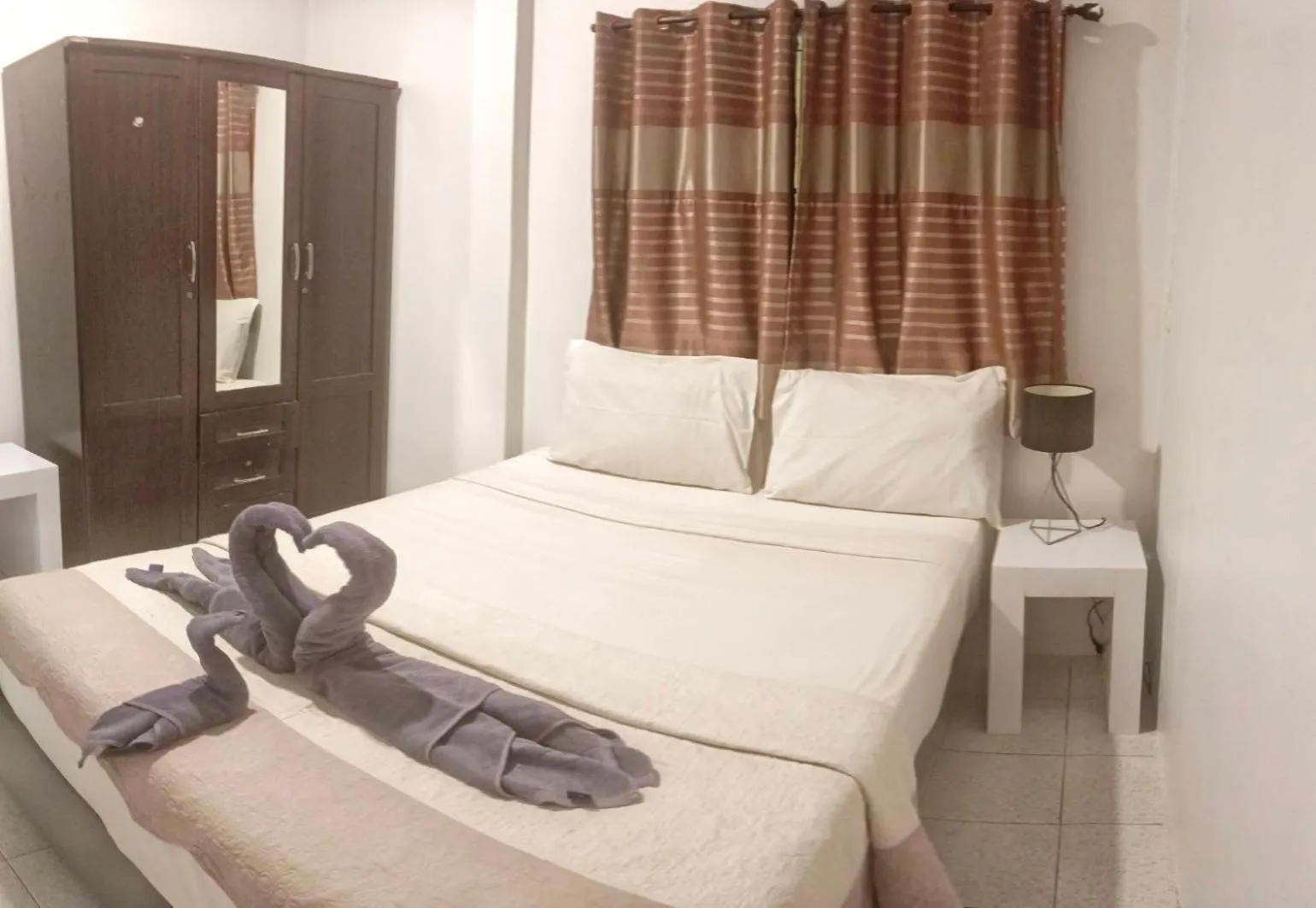 Bed in Ban Elephant Blanc Bungalow