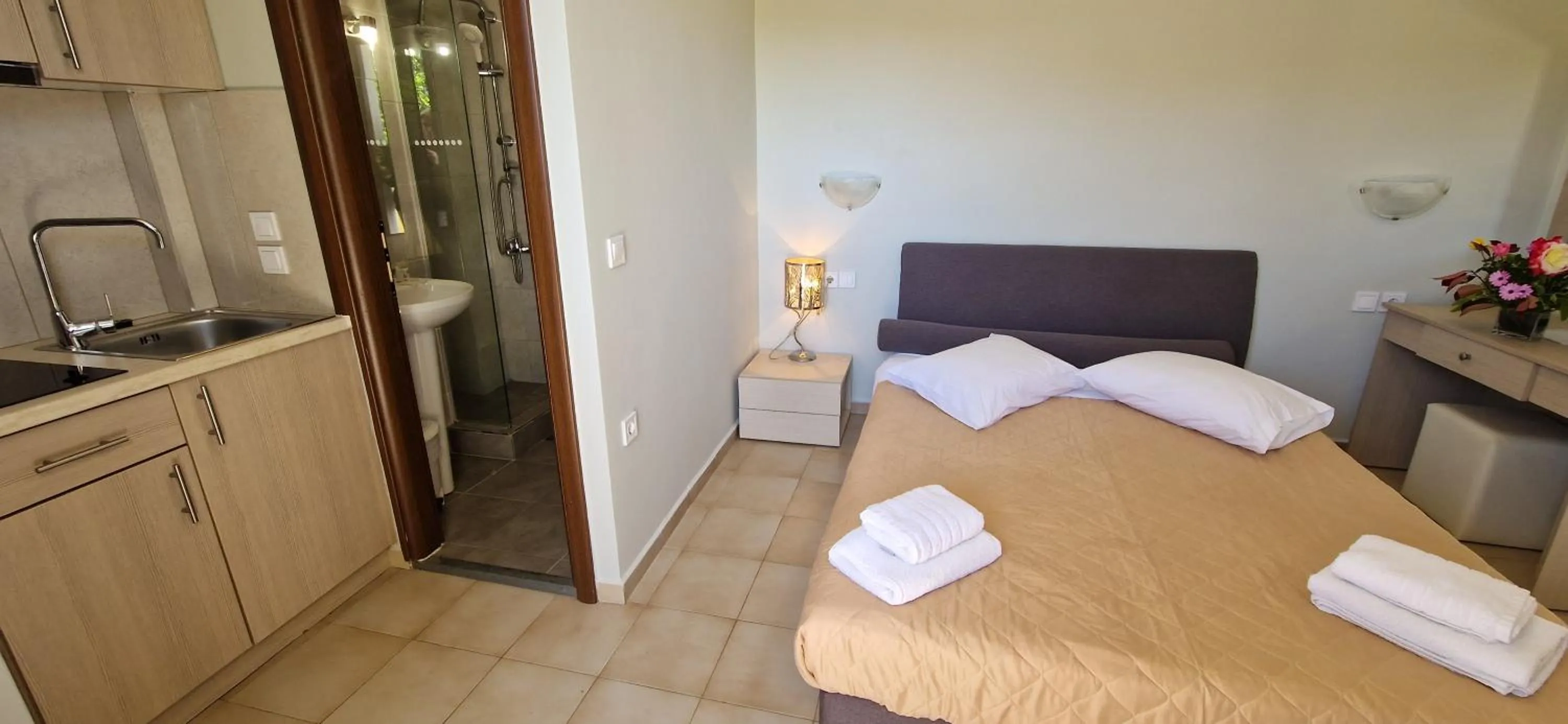 Bed in Christina Studios