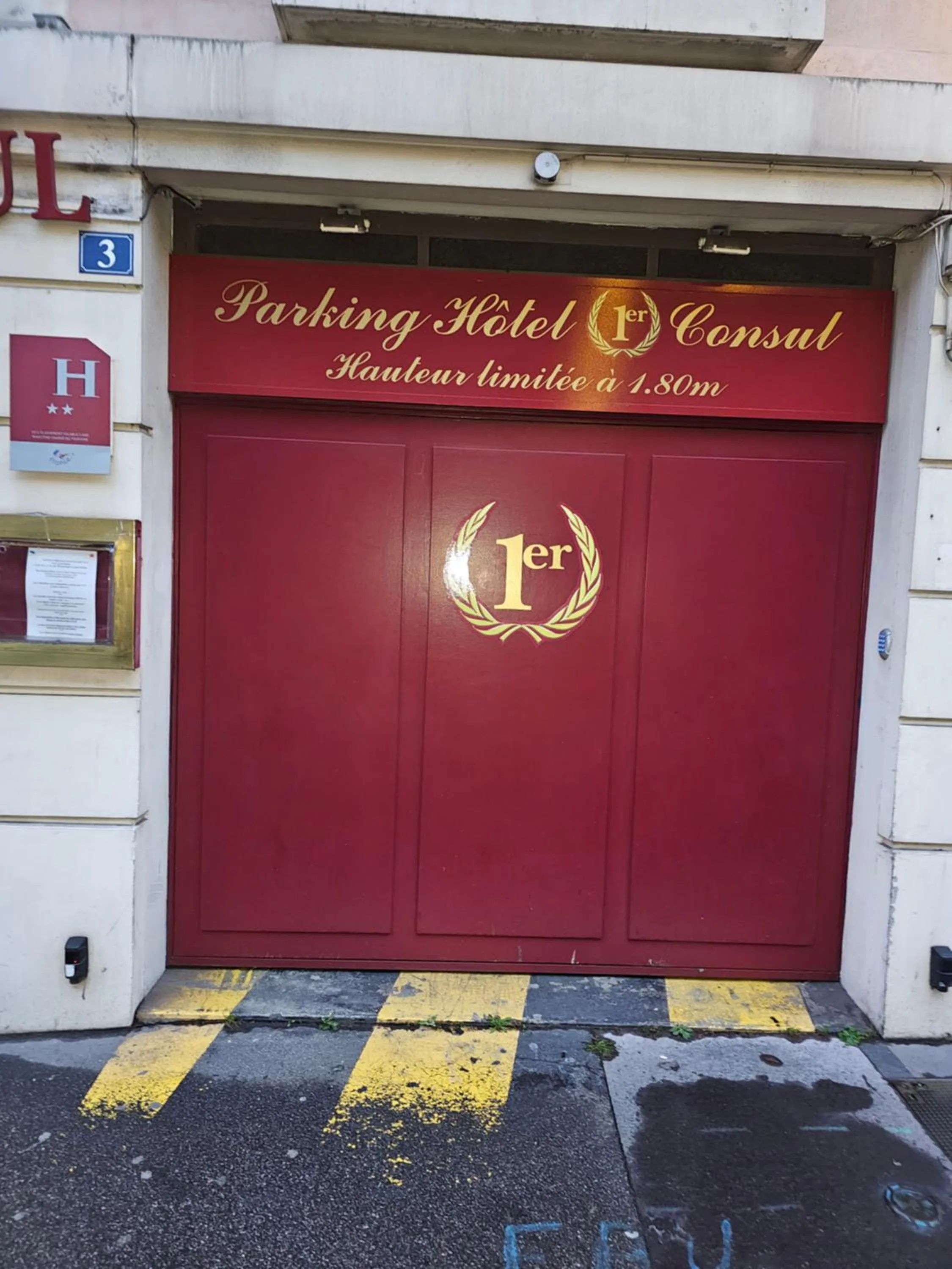 Parking in Hôtel 1er Consul Rouen