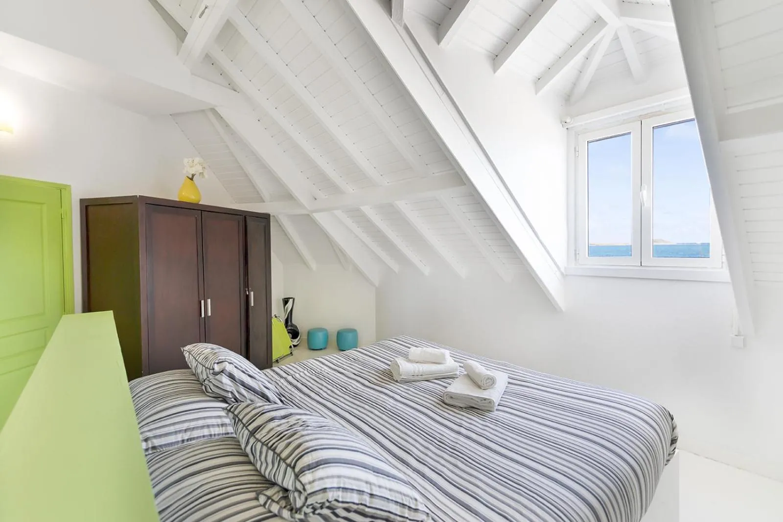 Bed in Timoon apartment