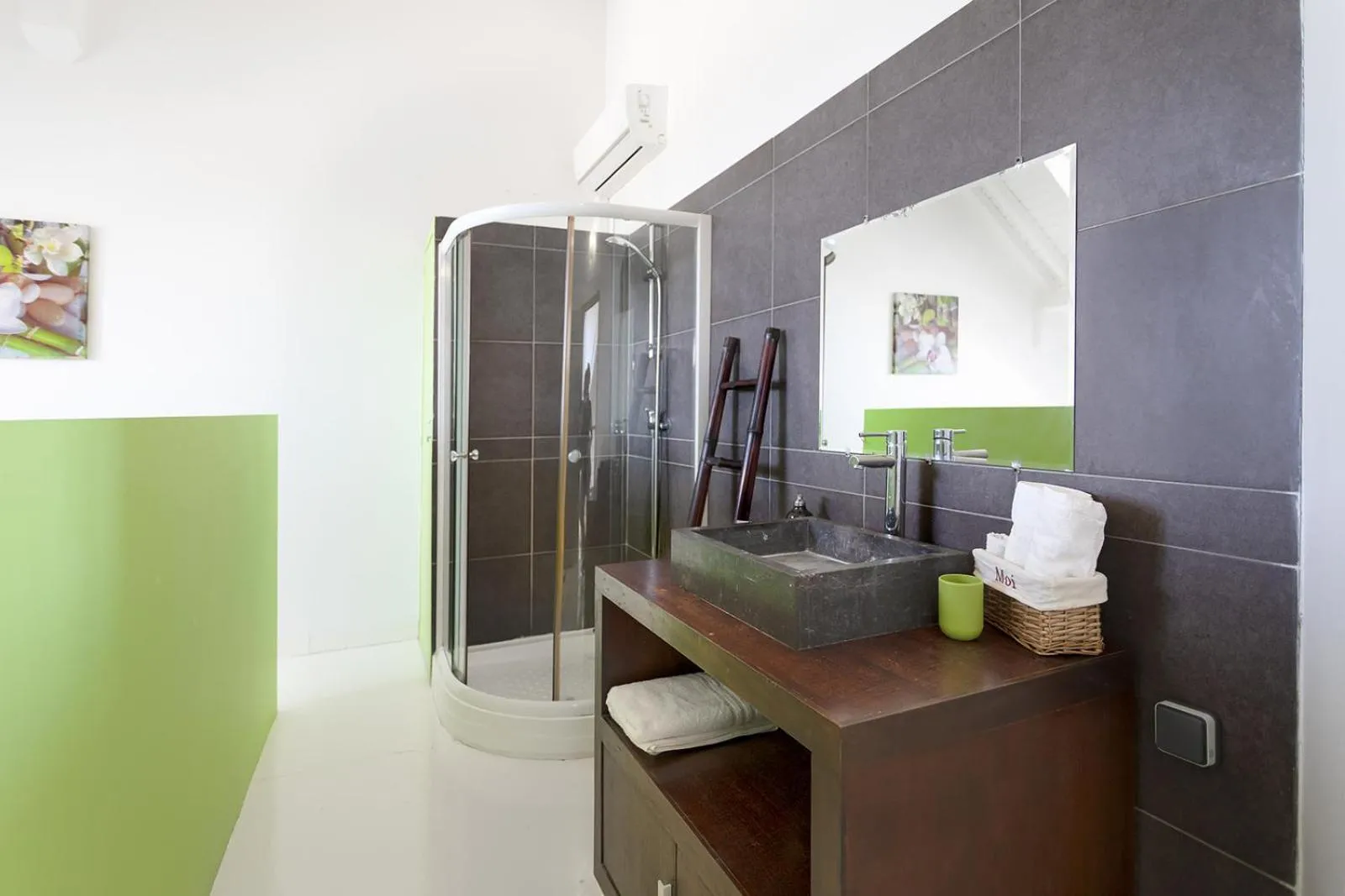 Timoon apartment