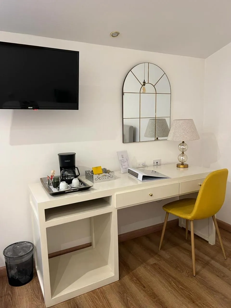 TV and multimedia in Adamas House Hotel Boutique