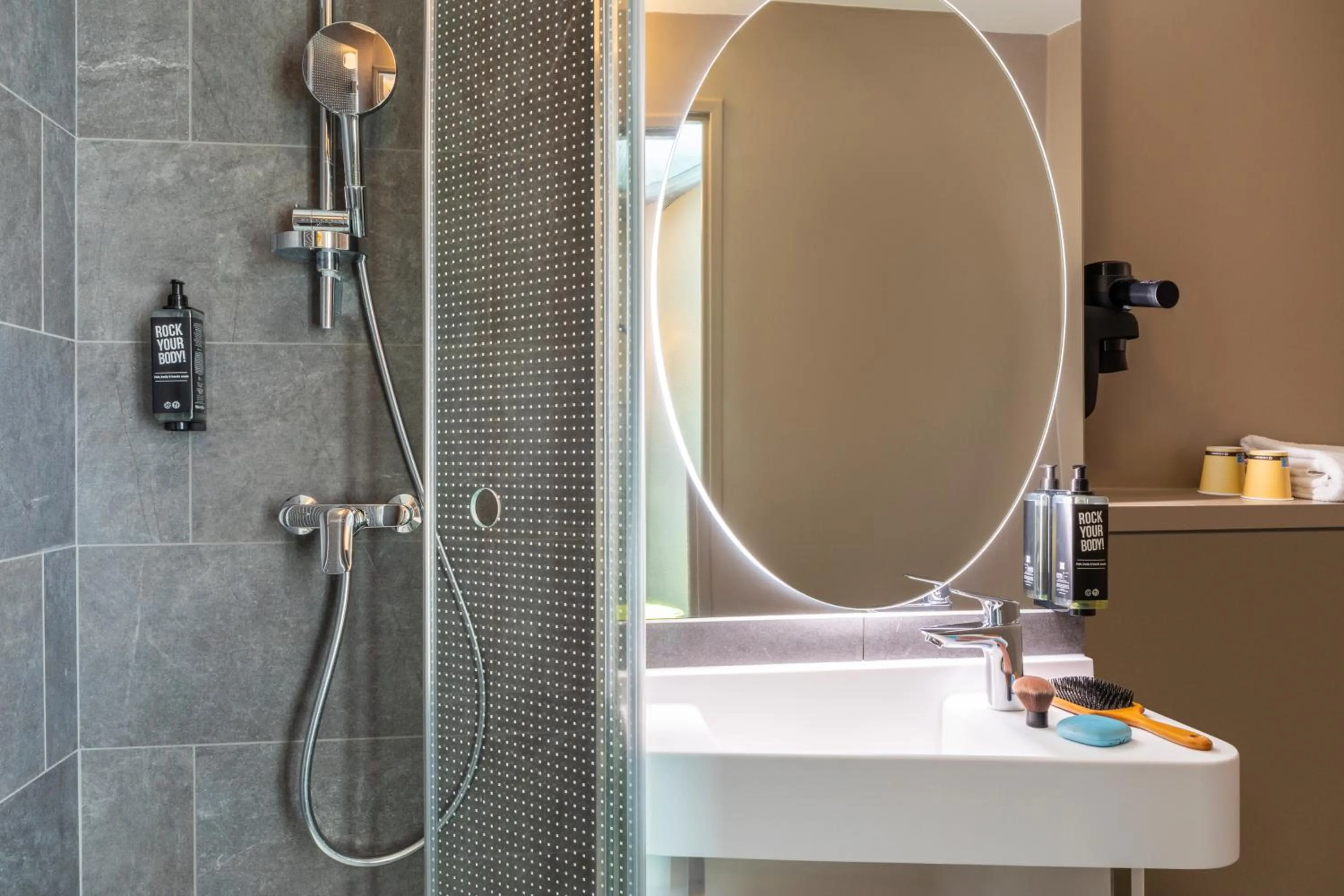 Bathroom in ibis Paris Coeur d'Orly Airport