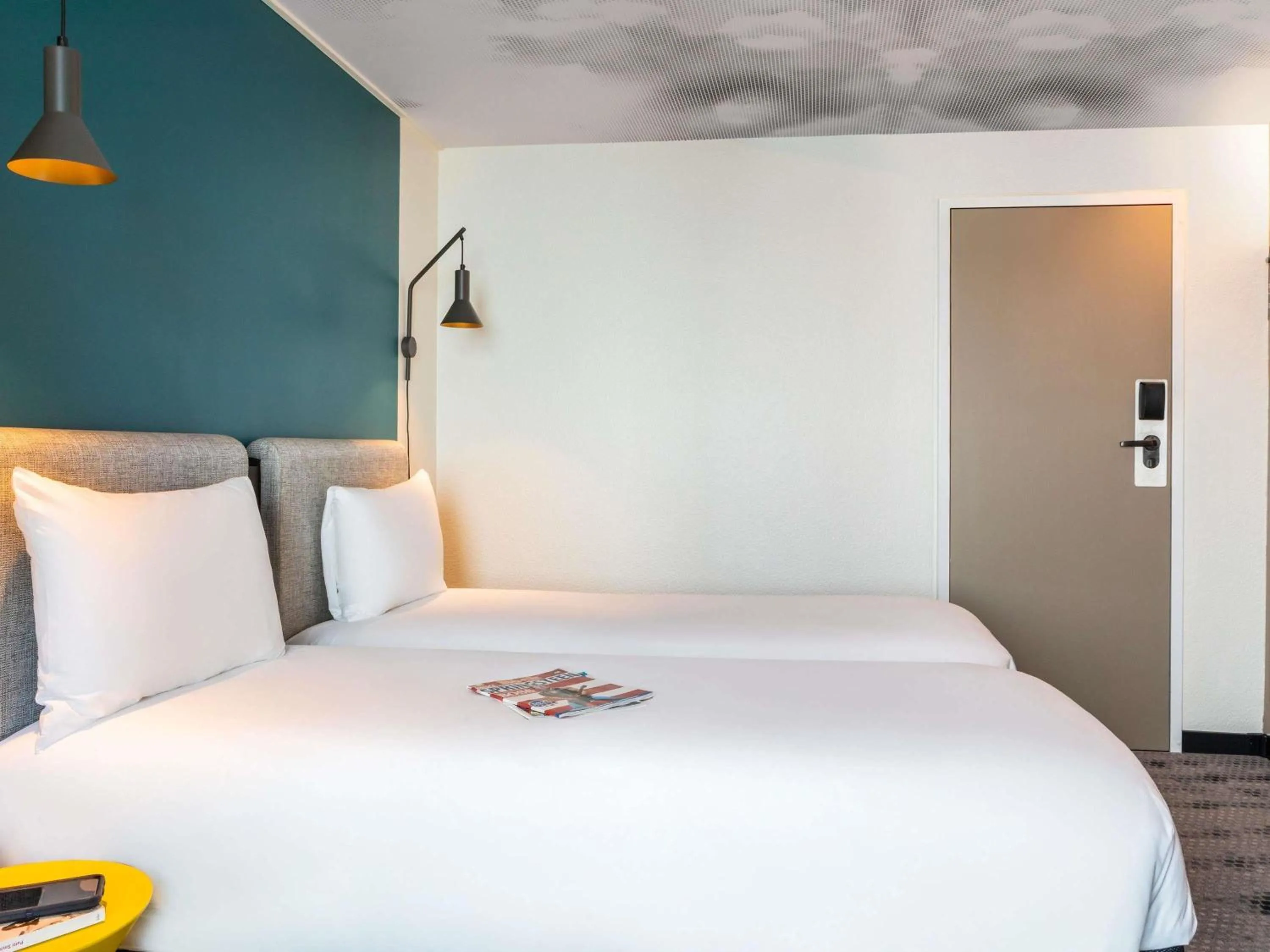 Bedroom, Bed in ibis Paris Coeur d'Orly Airport