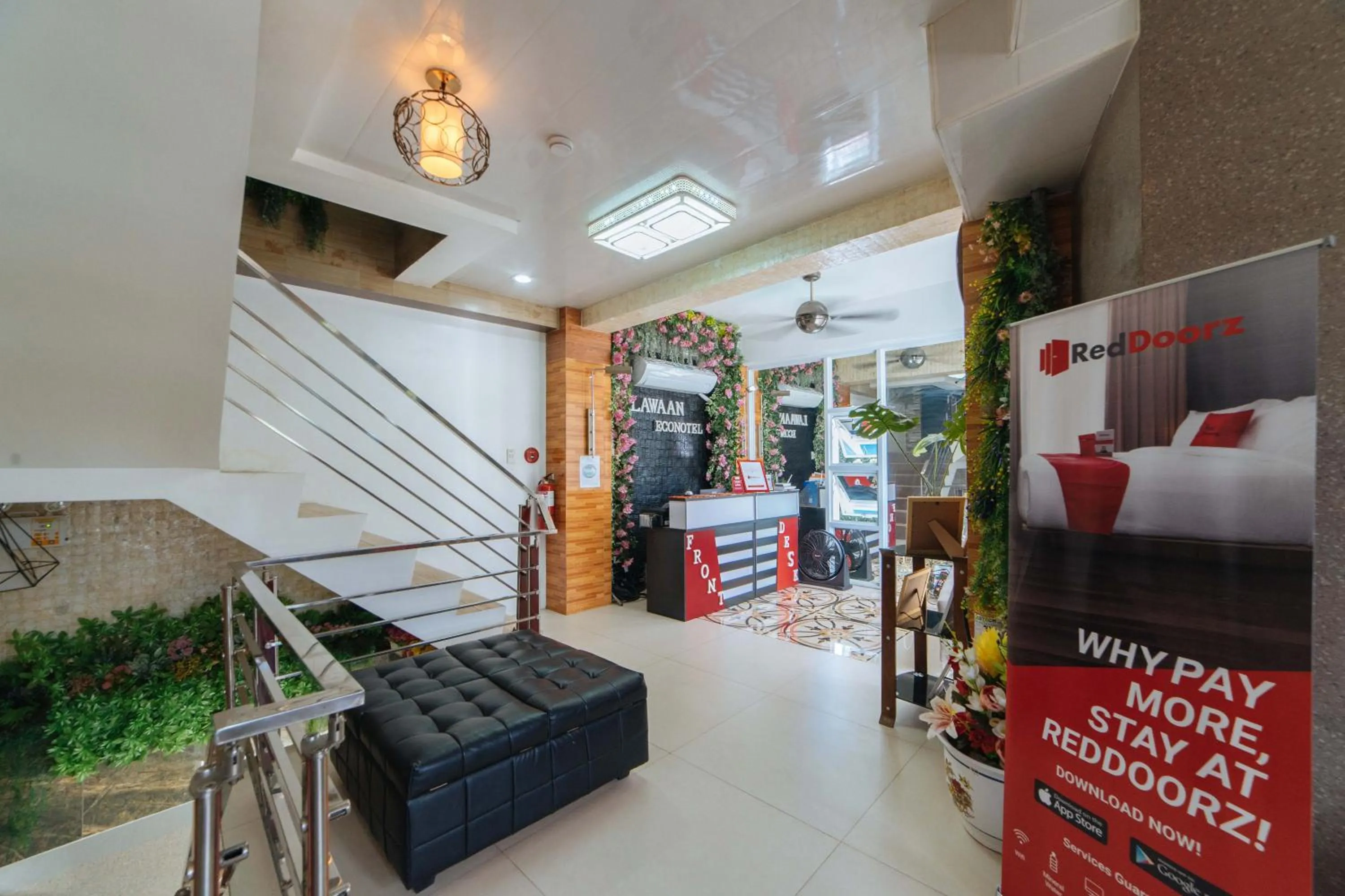 Lobby or reception in RedDoorz@Lawaan Roxas City