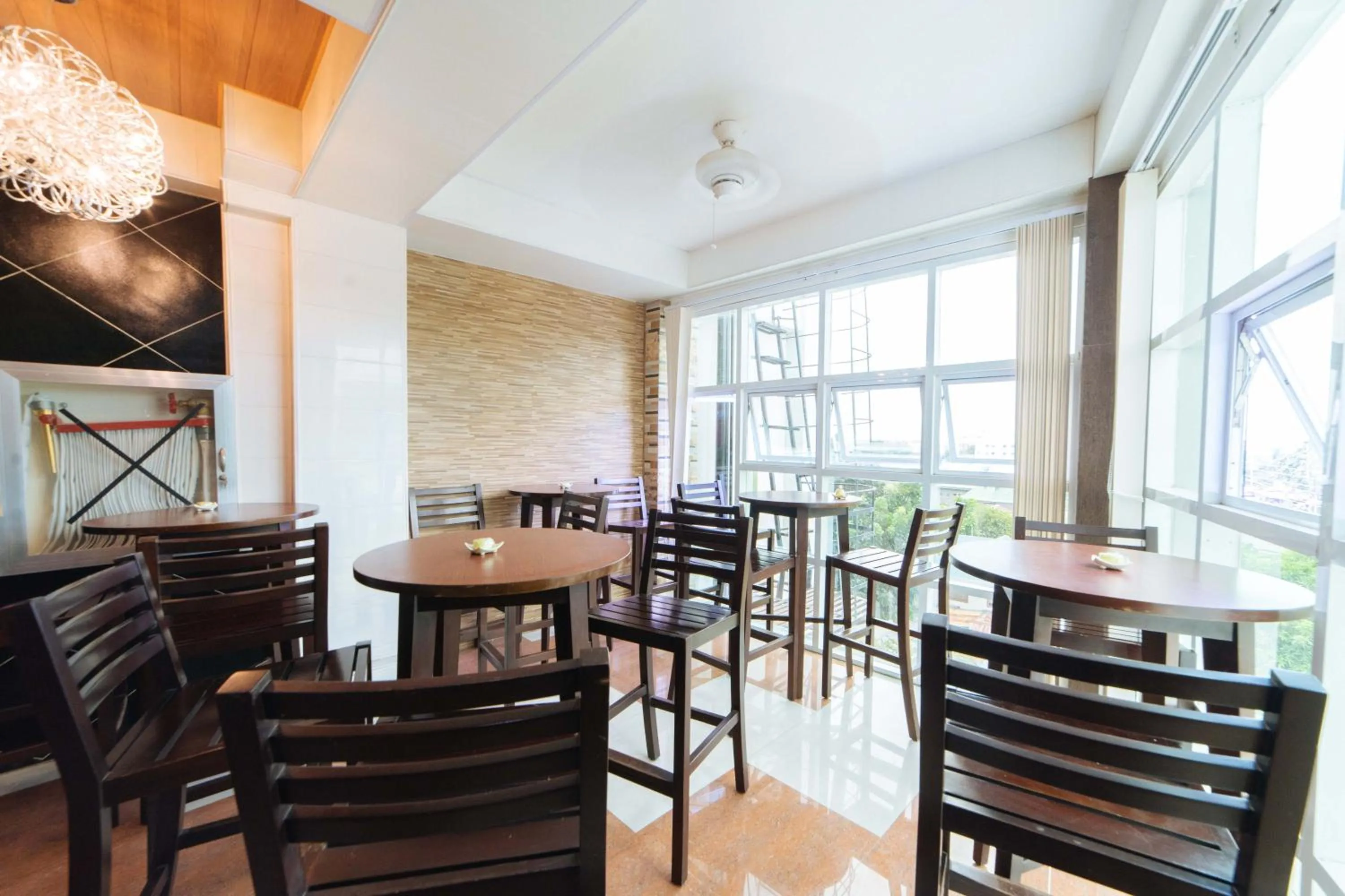 Other, Restaurant/Places to Eat in RedDoorz@Lawaan Roxas City