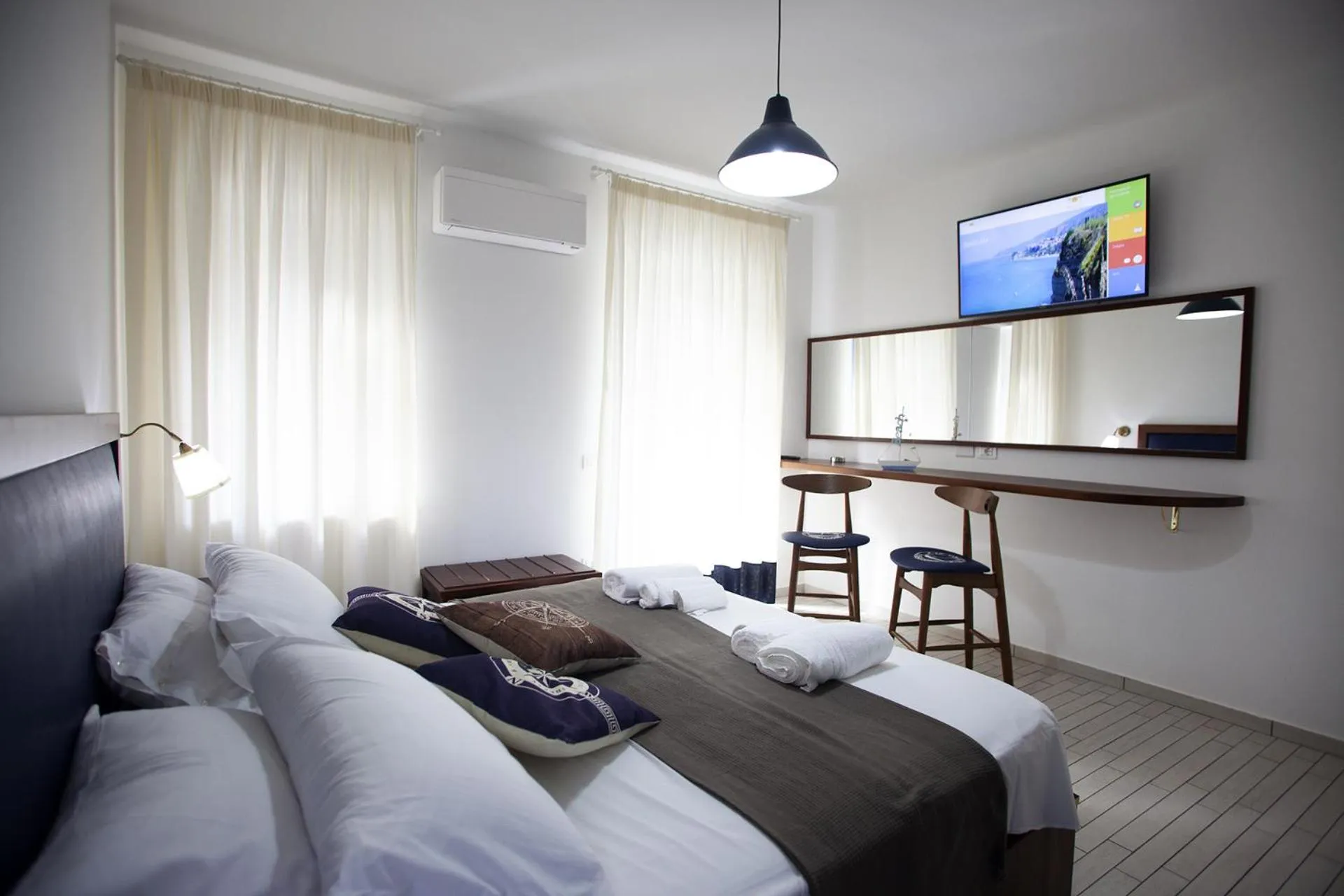 Photo of the whole room, Bed in Le Tolde del Corallone