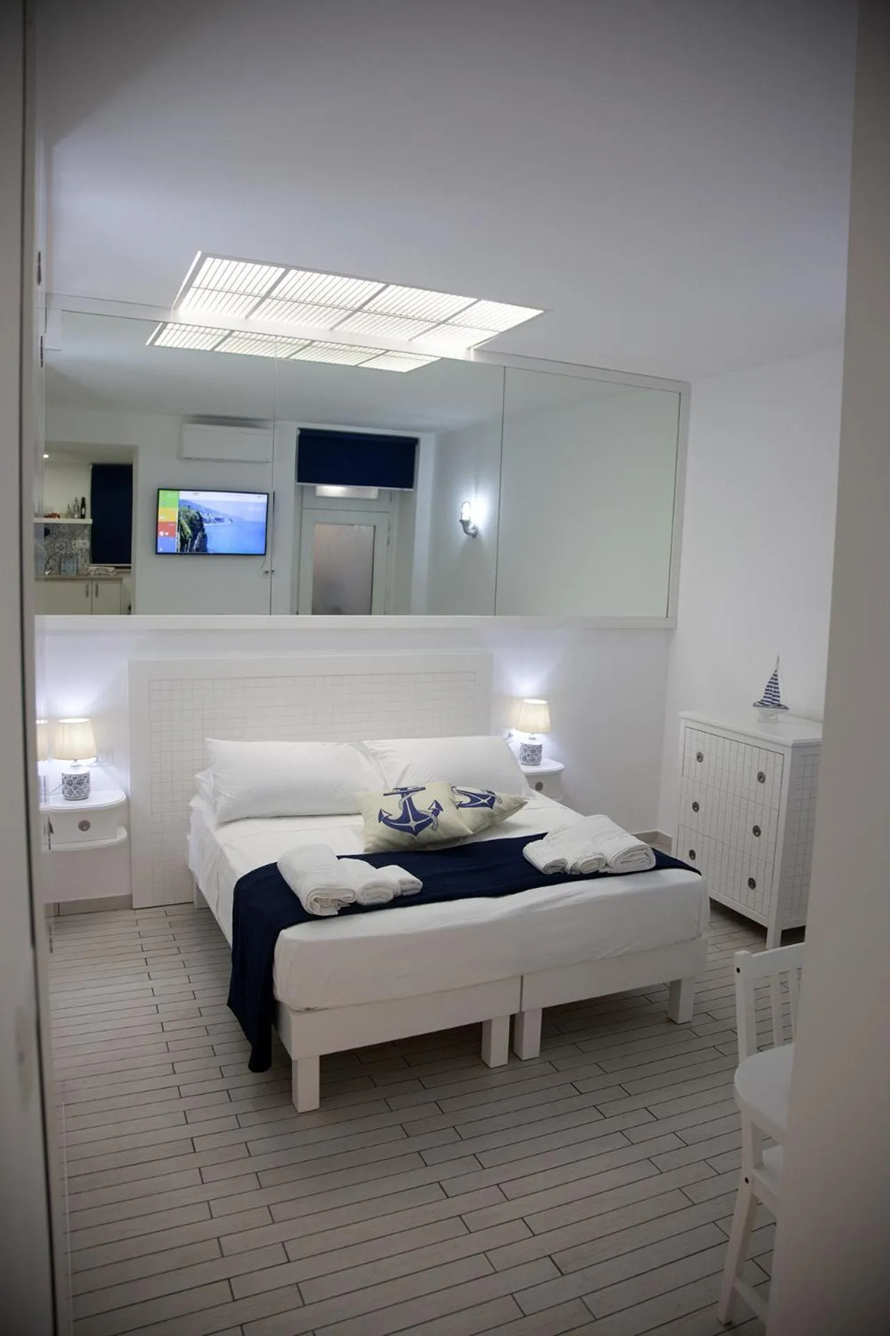 Photo of the whole room, Bed in Le Tolde del Corallone