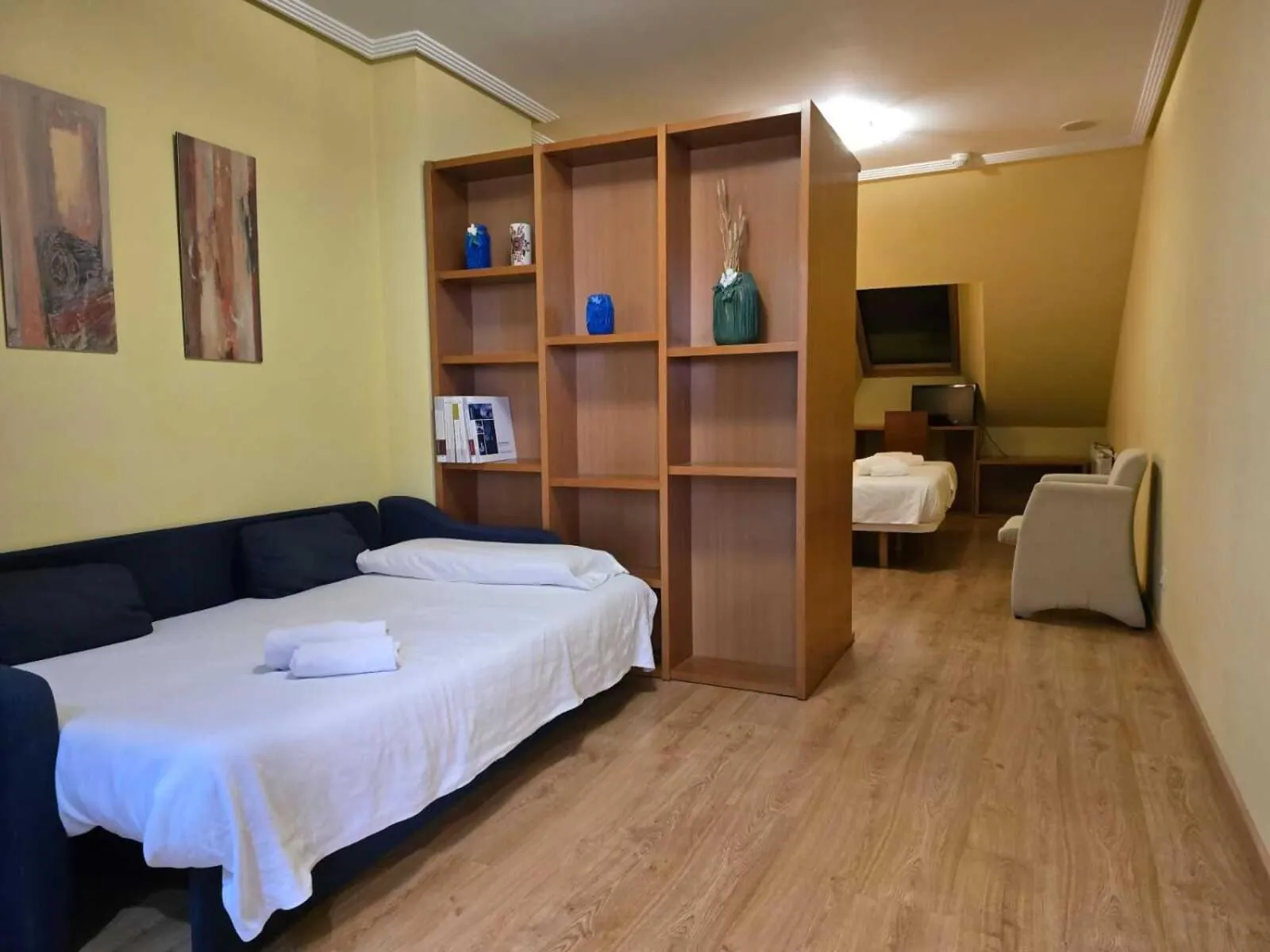 Bed in HOTEL EL ROBLE PALENTINO