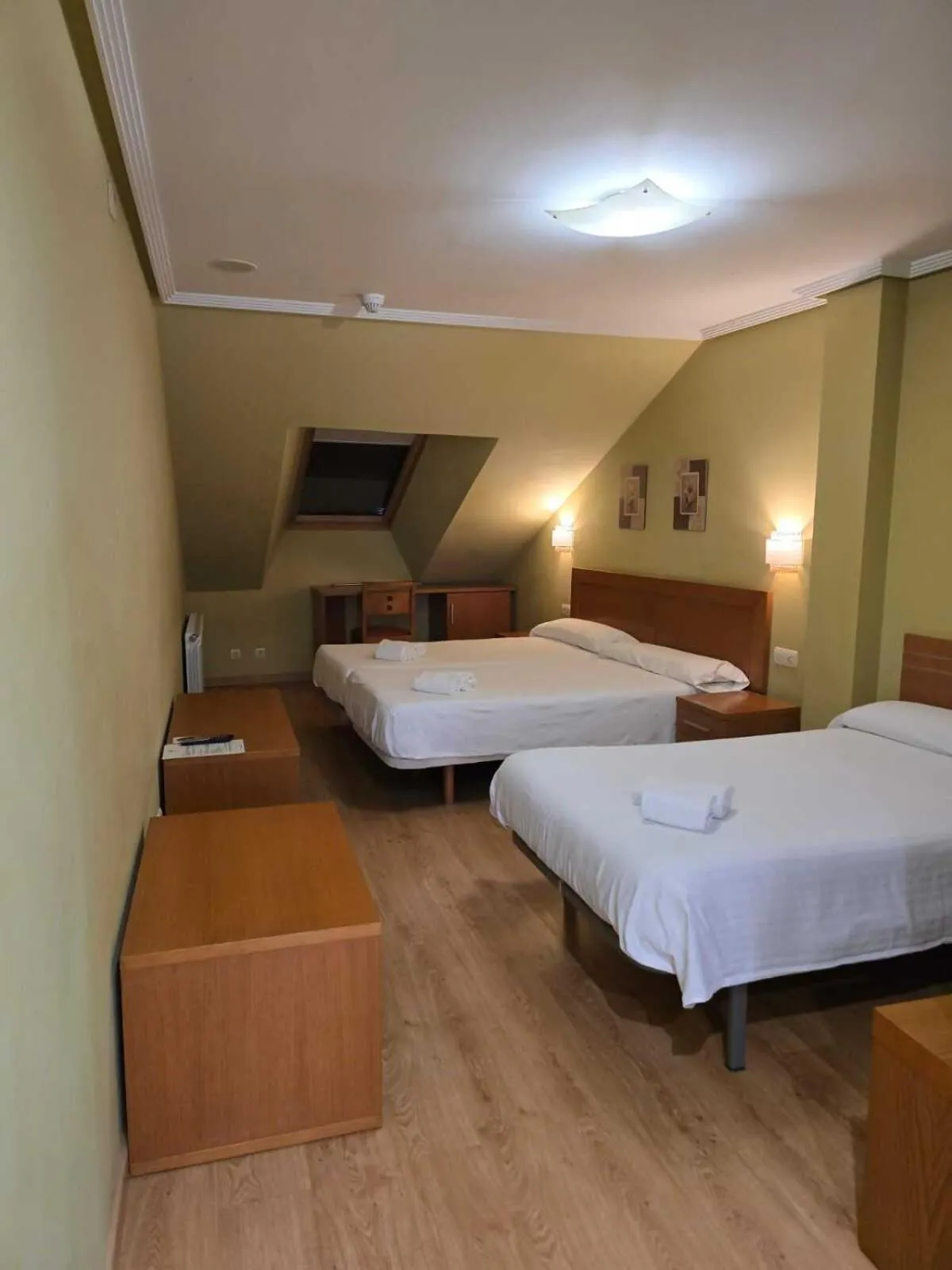 Bed in Hotel el roble palentino