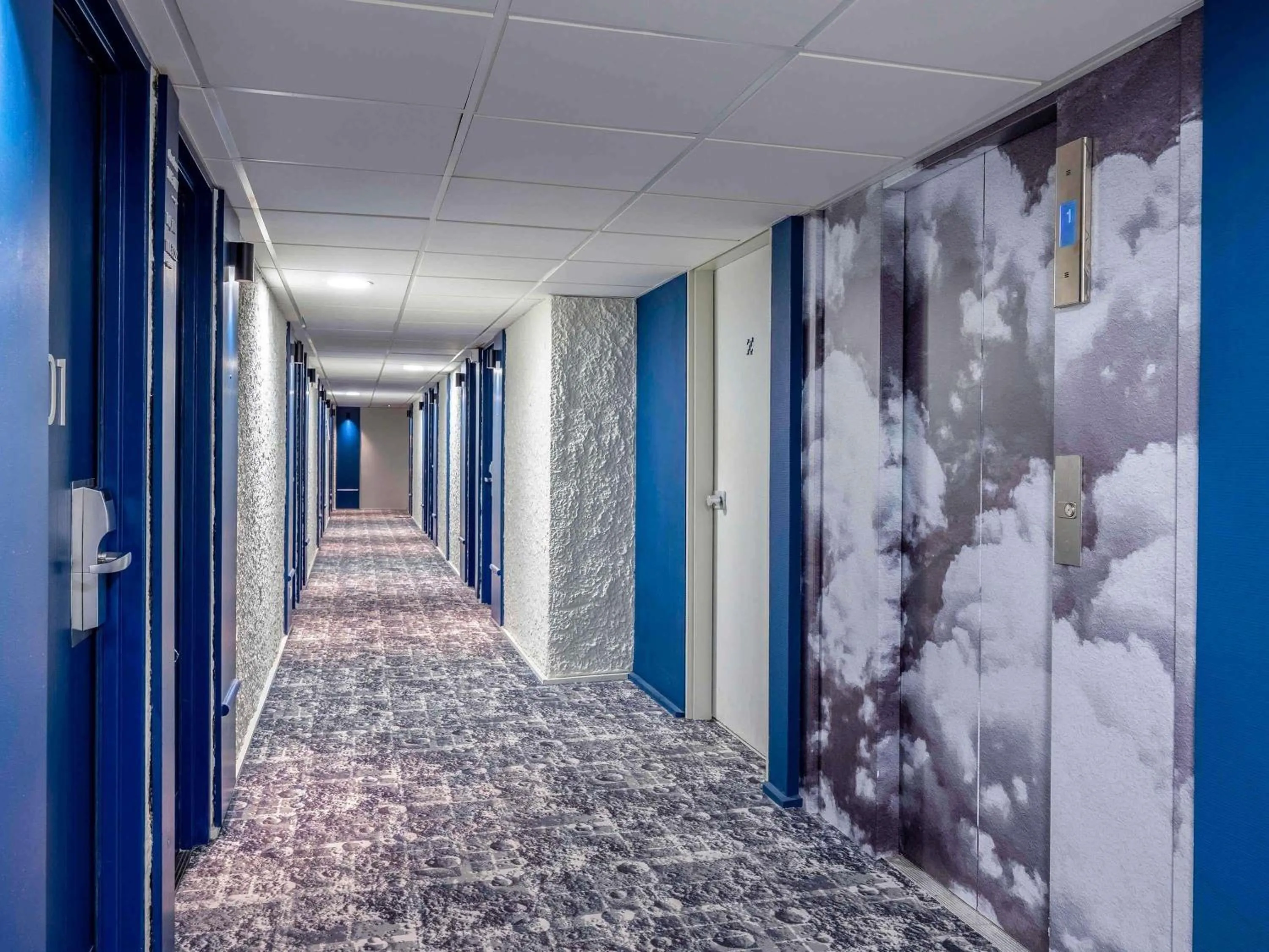 Property building in ibis La Rochelle Centre Historique