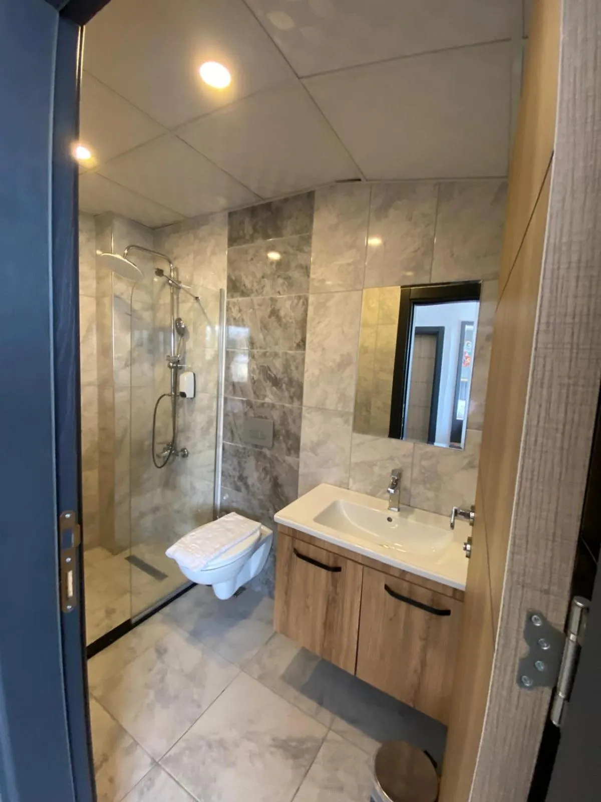 Shower in City Port Hotel Trabzon