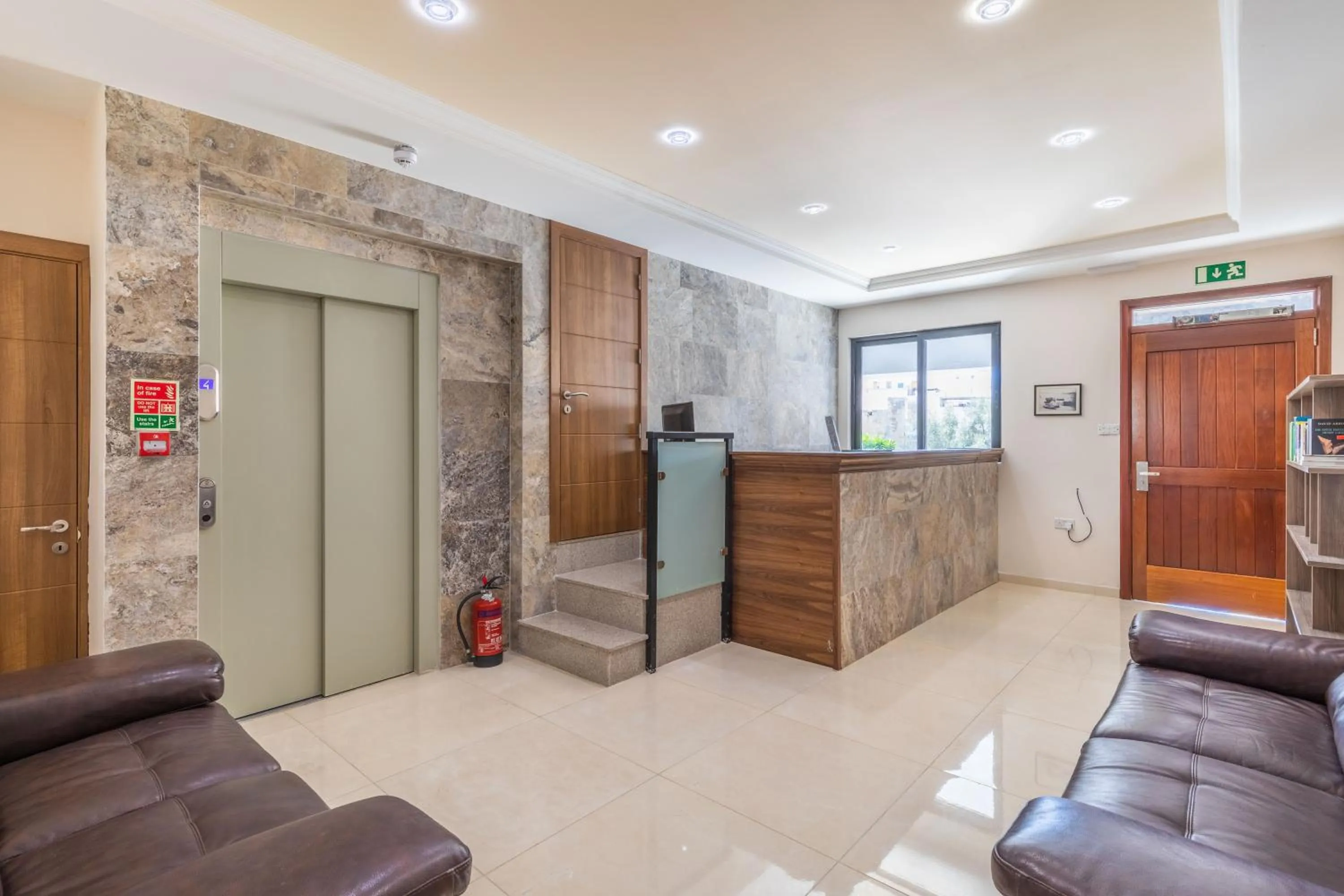 Lobby or reception in Port View Guesthouse