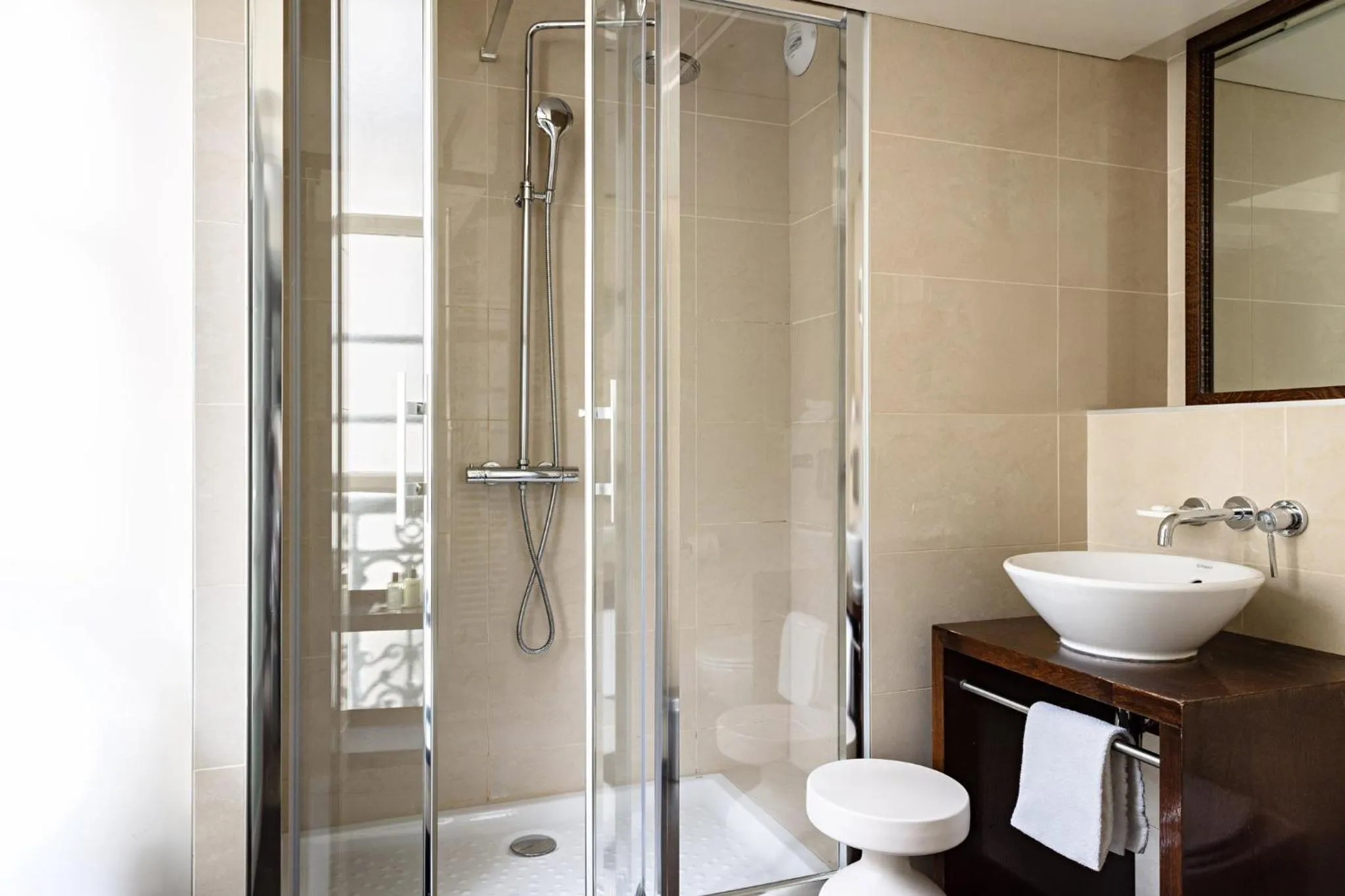 Bathroom in Holiday Inn Paris Palais de l'Elysée by IHG