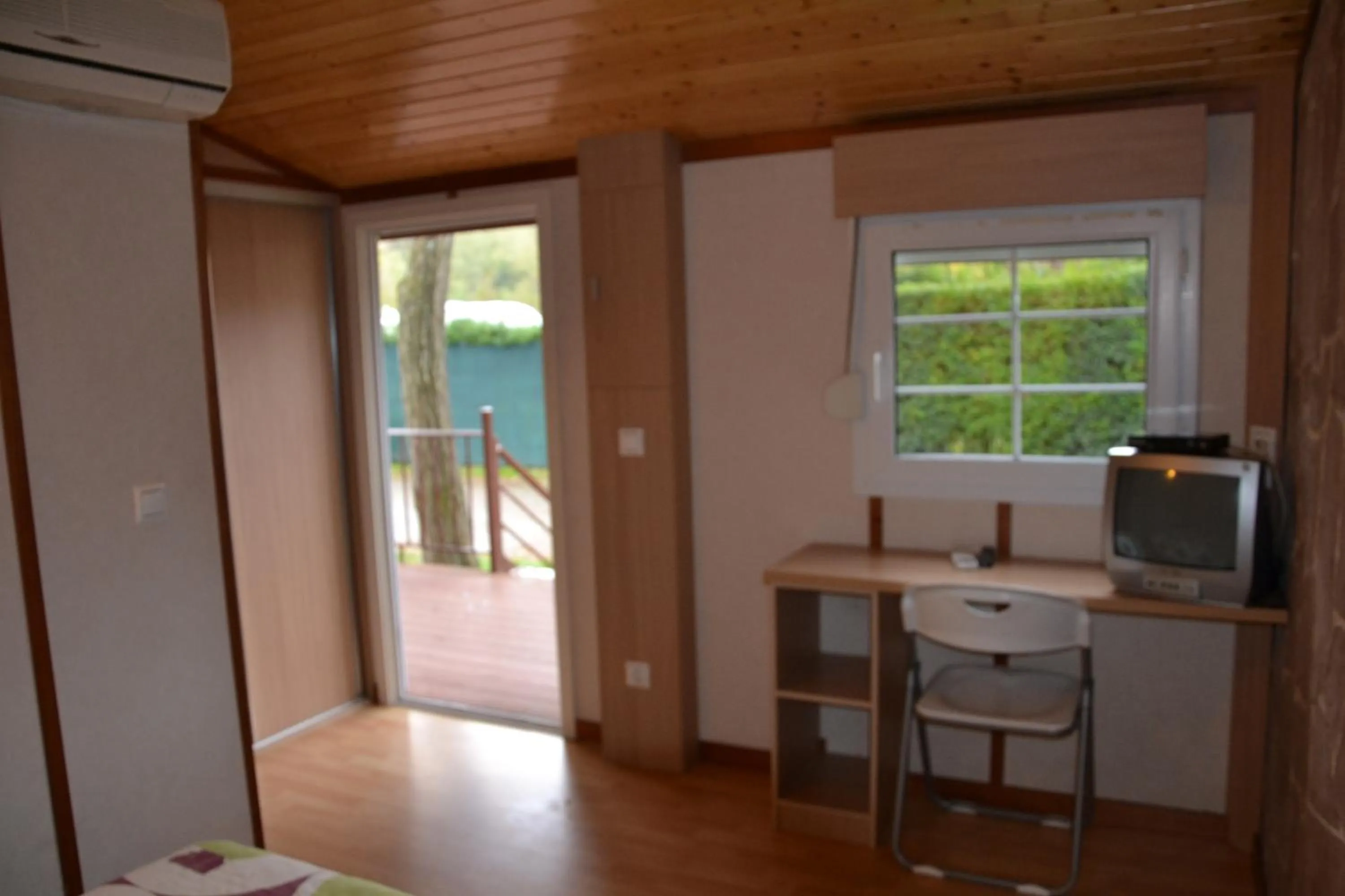 TV and multimedia in Camping Fuentes Blancas