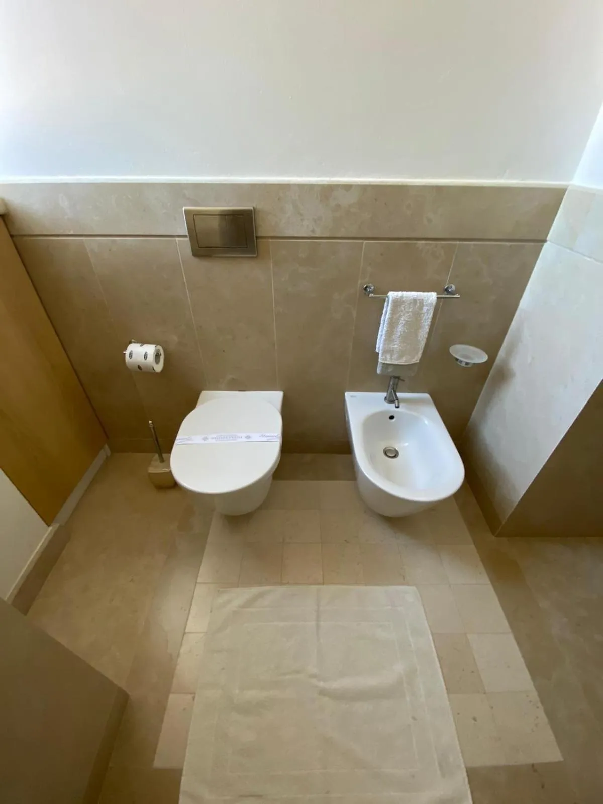 Toilet in Villa Romasi