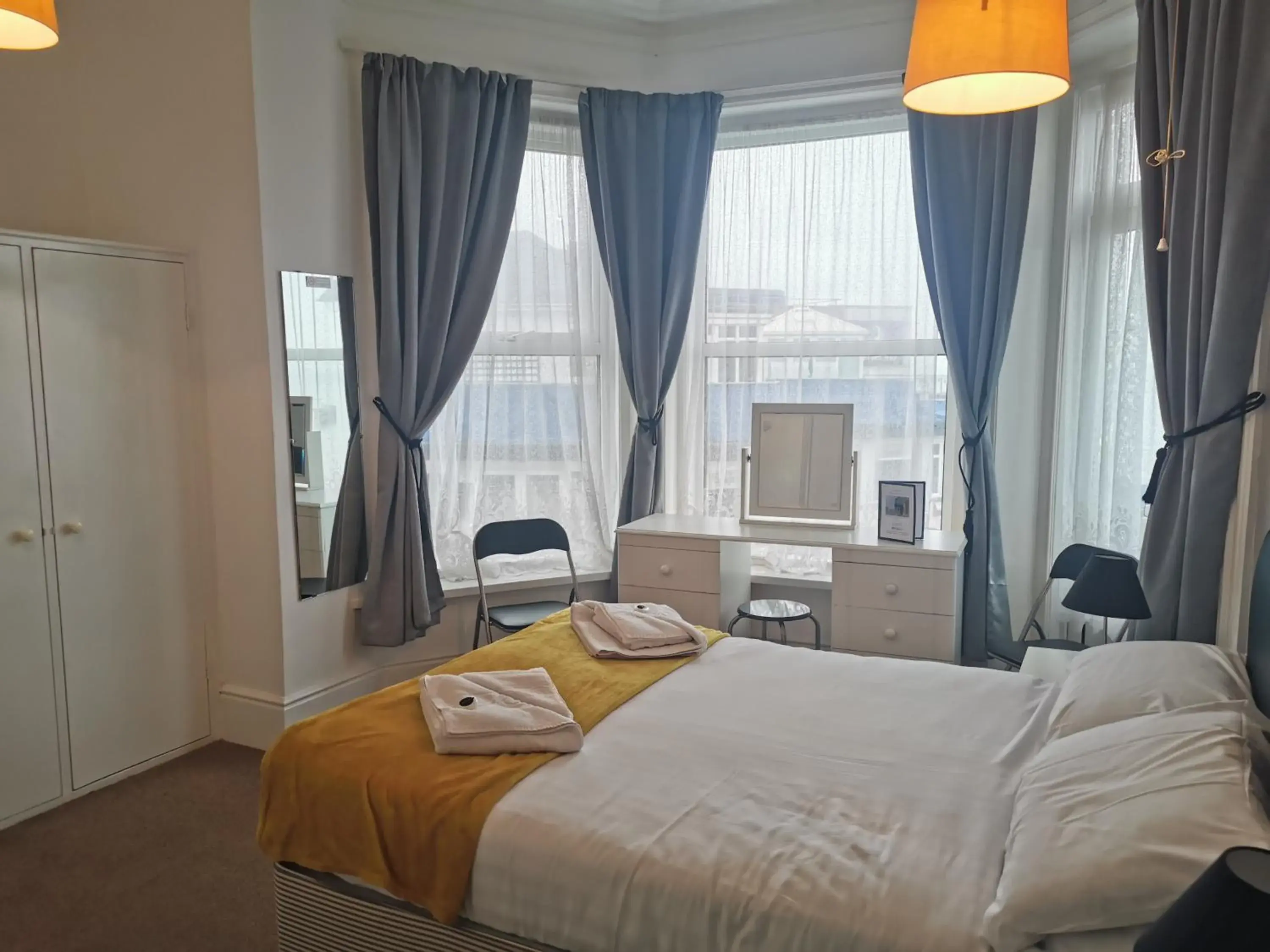 Double Room with Sea View in Royal Pier Double Room with Sea View in Royal Pier