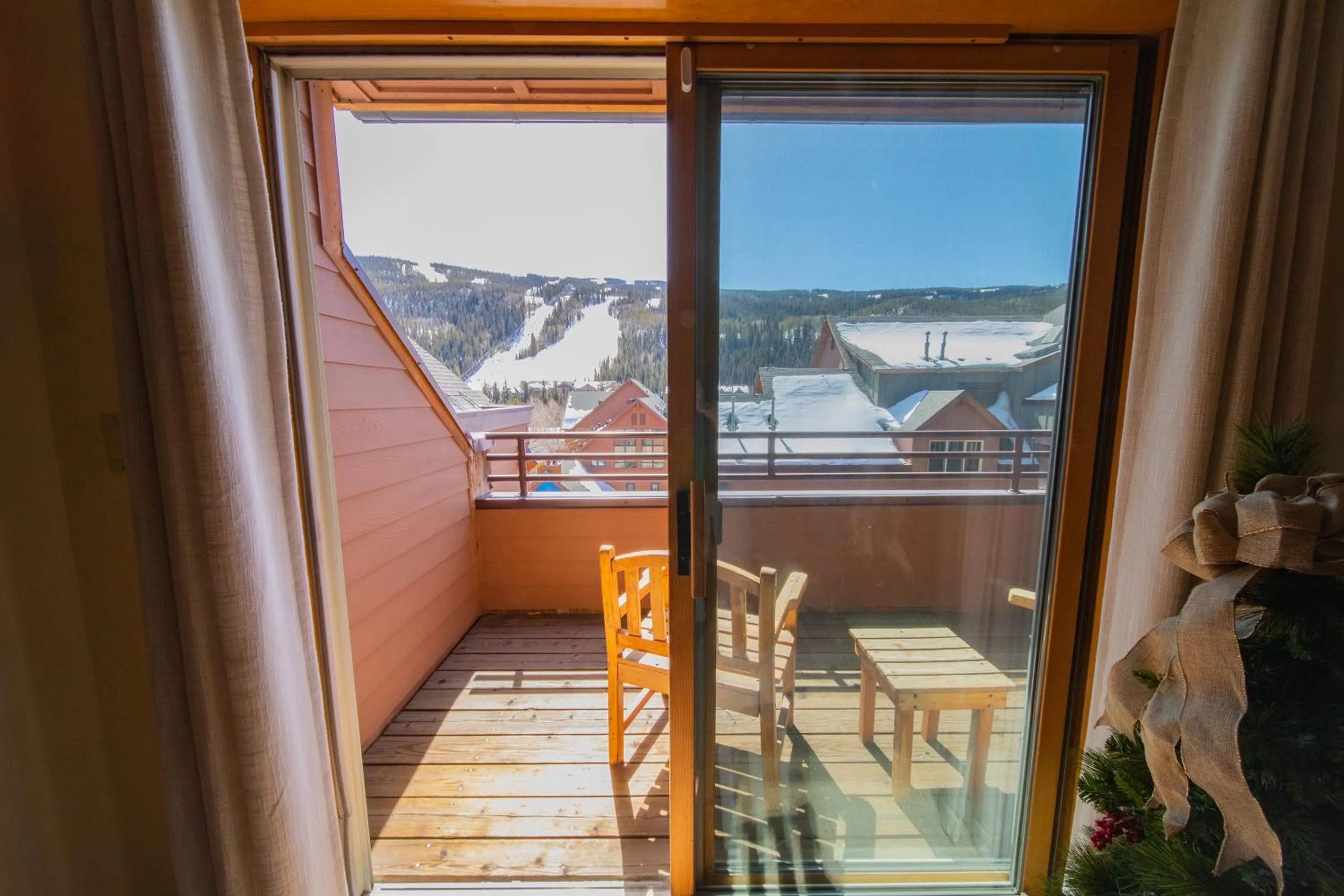 Buffalo Lodge 8412 by SummitCove Lodging