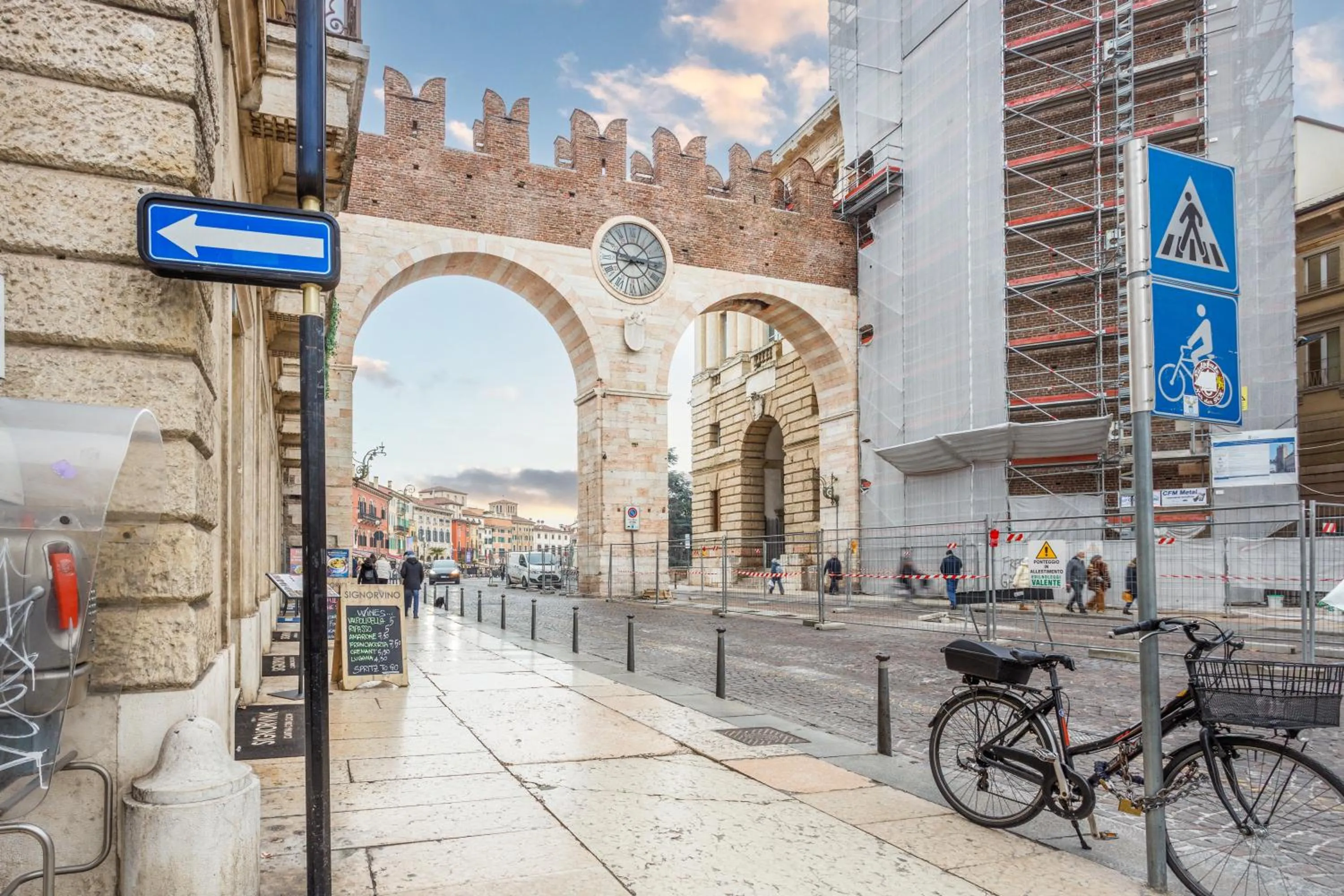 OPERA et LOVE - 200m dall'Arena con convenzione per Parcheggio e Colazione in pasticceria adiacente