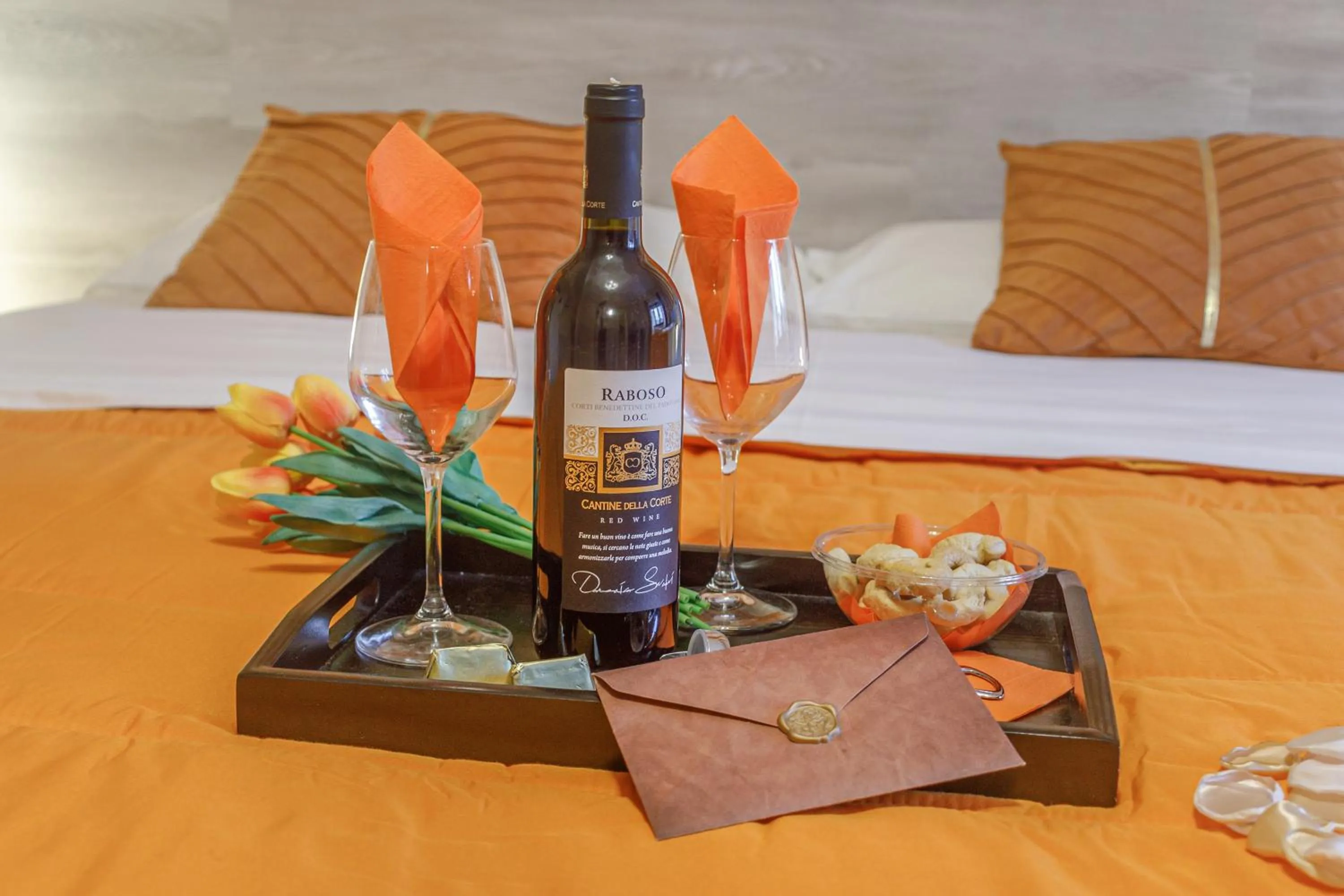 OPERA et LOVE - 200m dall'Arena con convenzione per Parcheggio e Colazione in pasticceria adiacente