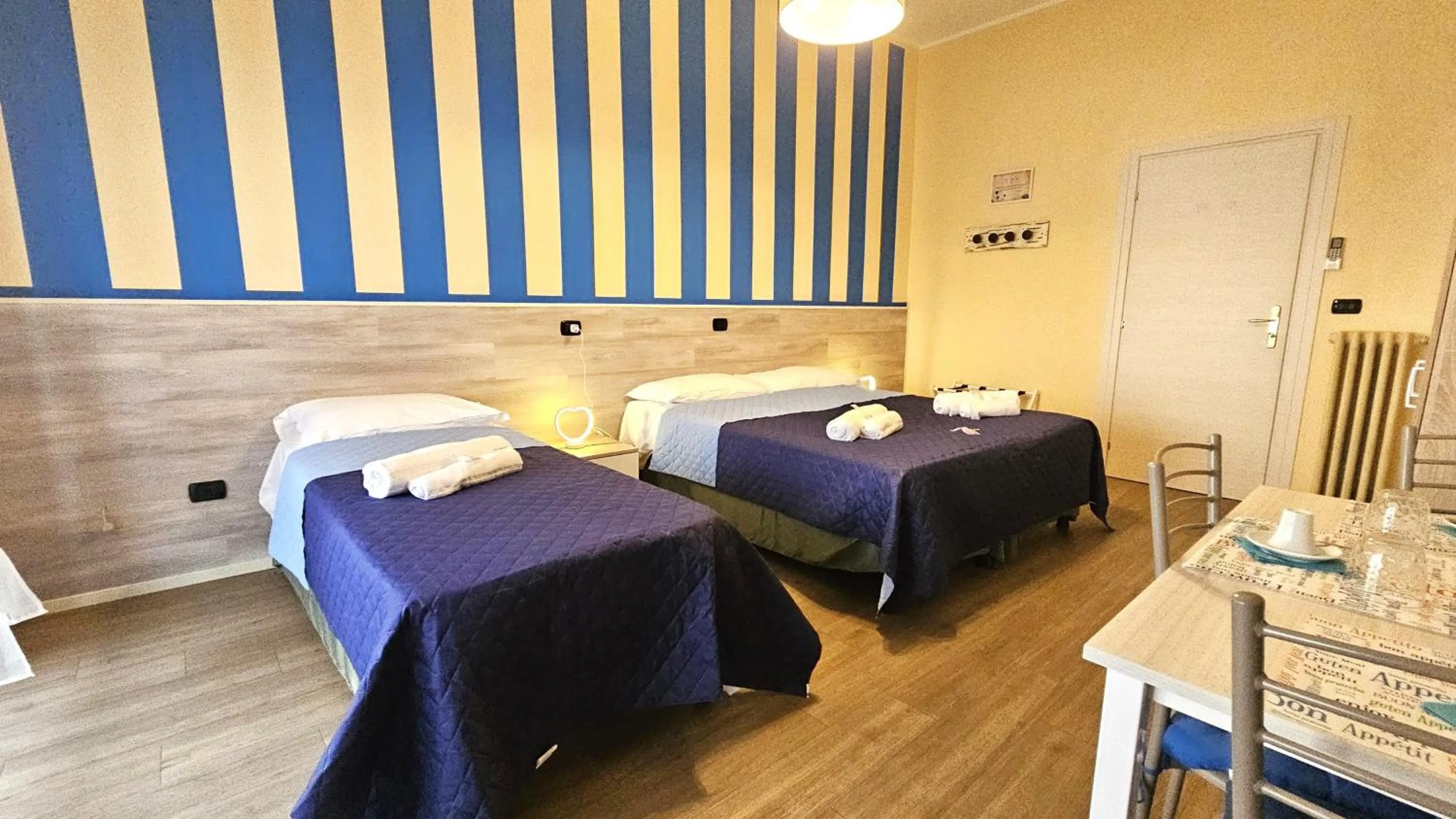 Bed in Opera et Love