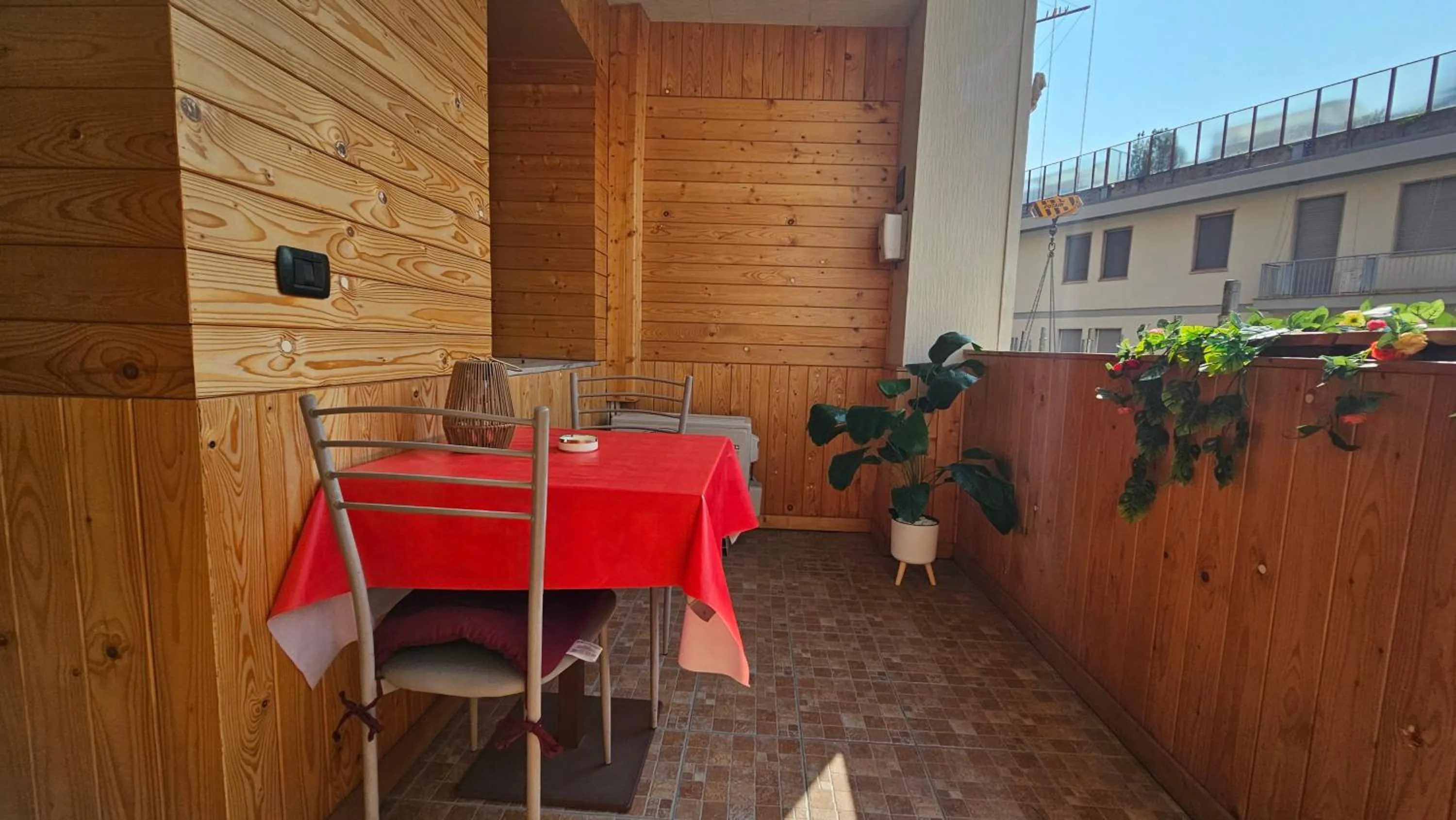 Patio in Opera et Love