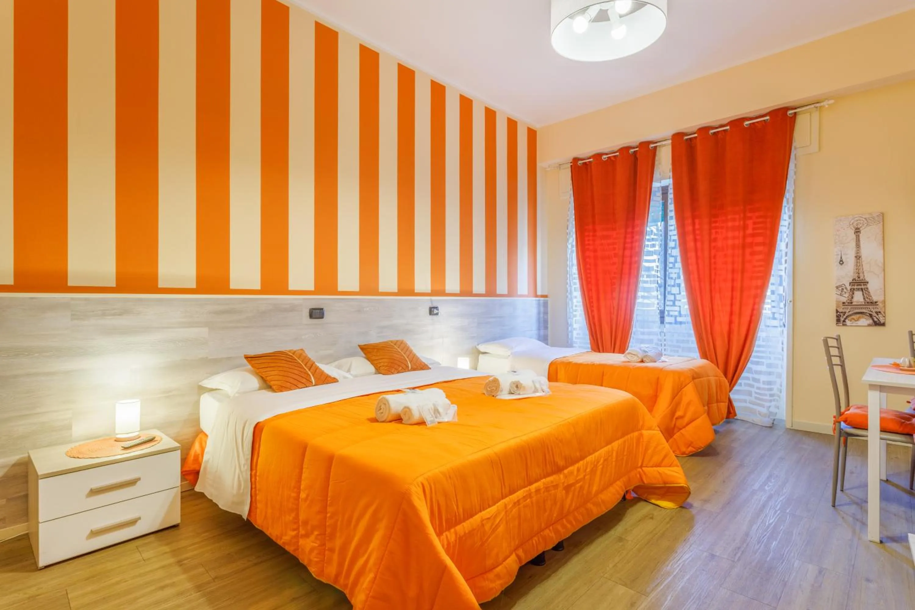 Bed in OPERA et LOVE - 200m dall'Arena con convenzione per Parcheggio e Colazione in pasticceria adiacente