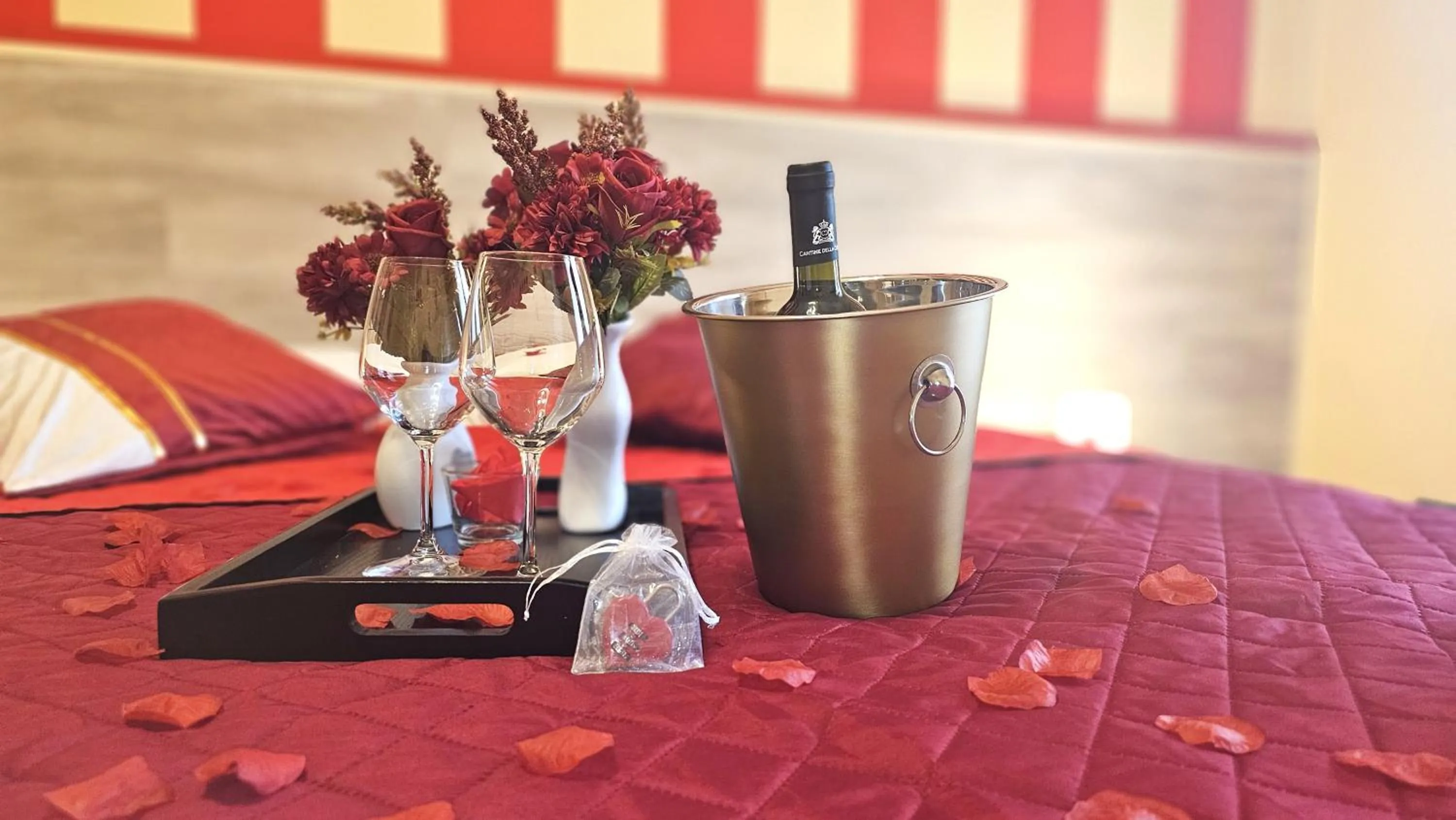 Bed in Opera et Love