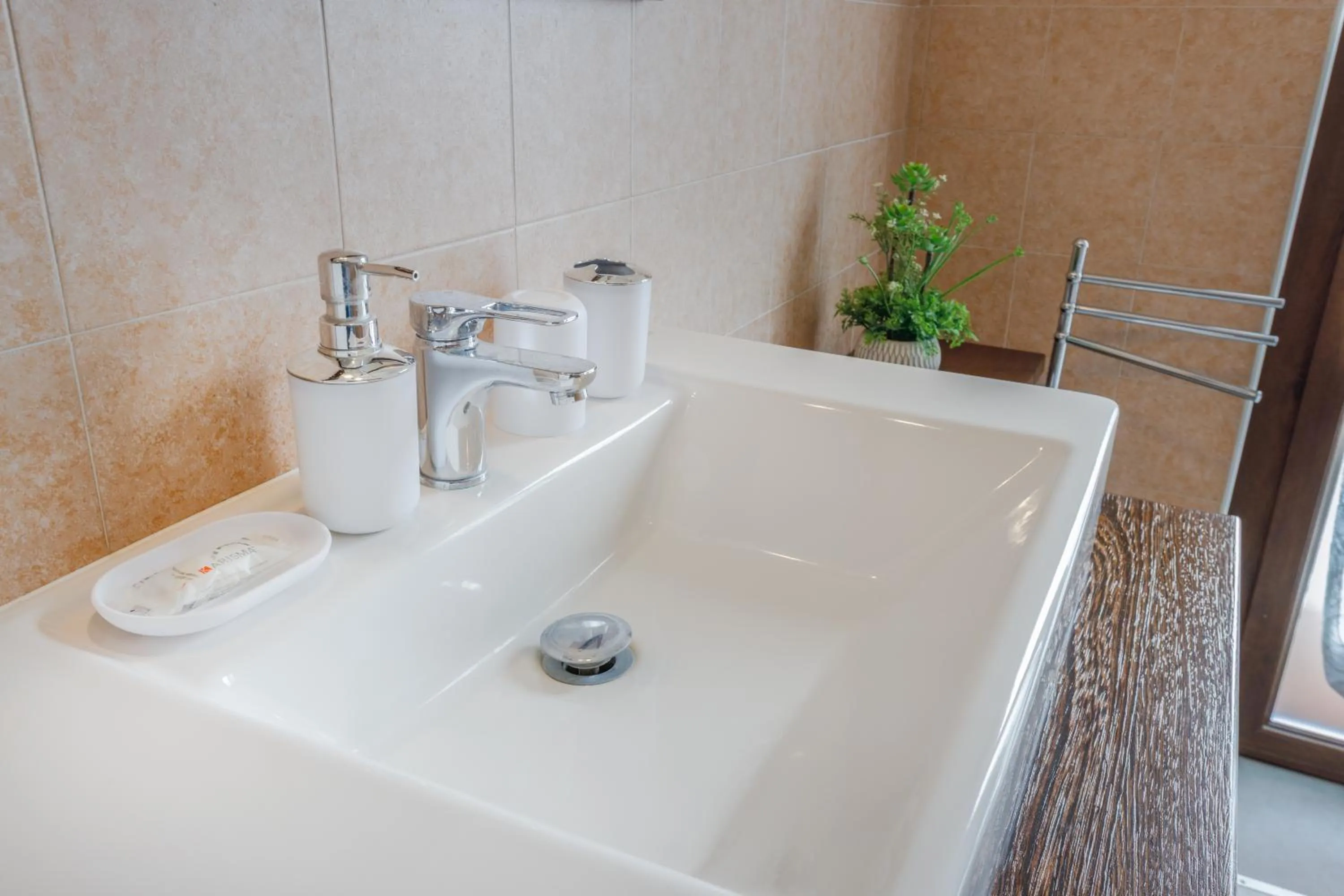 OPERA et LOVE - 200m dall'Arena con convenzione per Parcheggio e Colazione in pasticceria adiacente