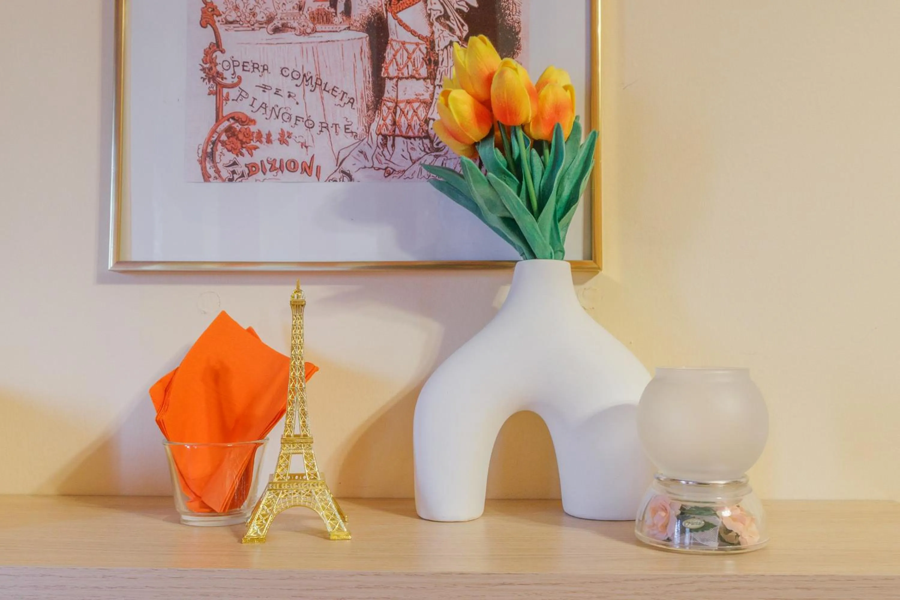 OPERA et LOVE - 200m dall'Arena con convenzione per Parcheggio e Colazione in pasticceria adiacente