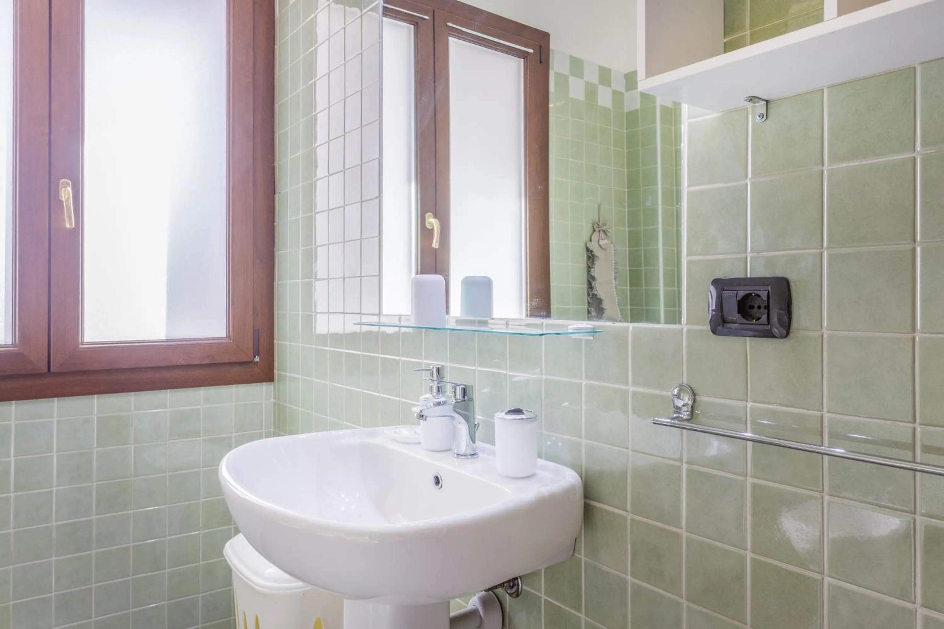 OPERA et LOVE - 200m dall'Arena con convenzione per Parcheggio e Colazione in pasticceria adiacente