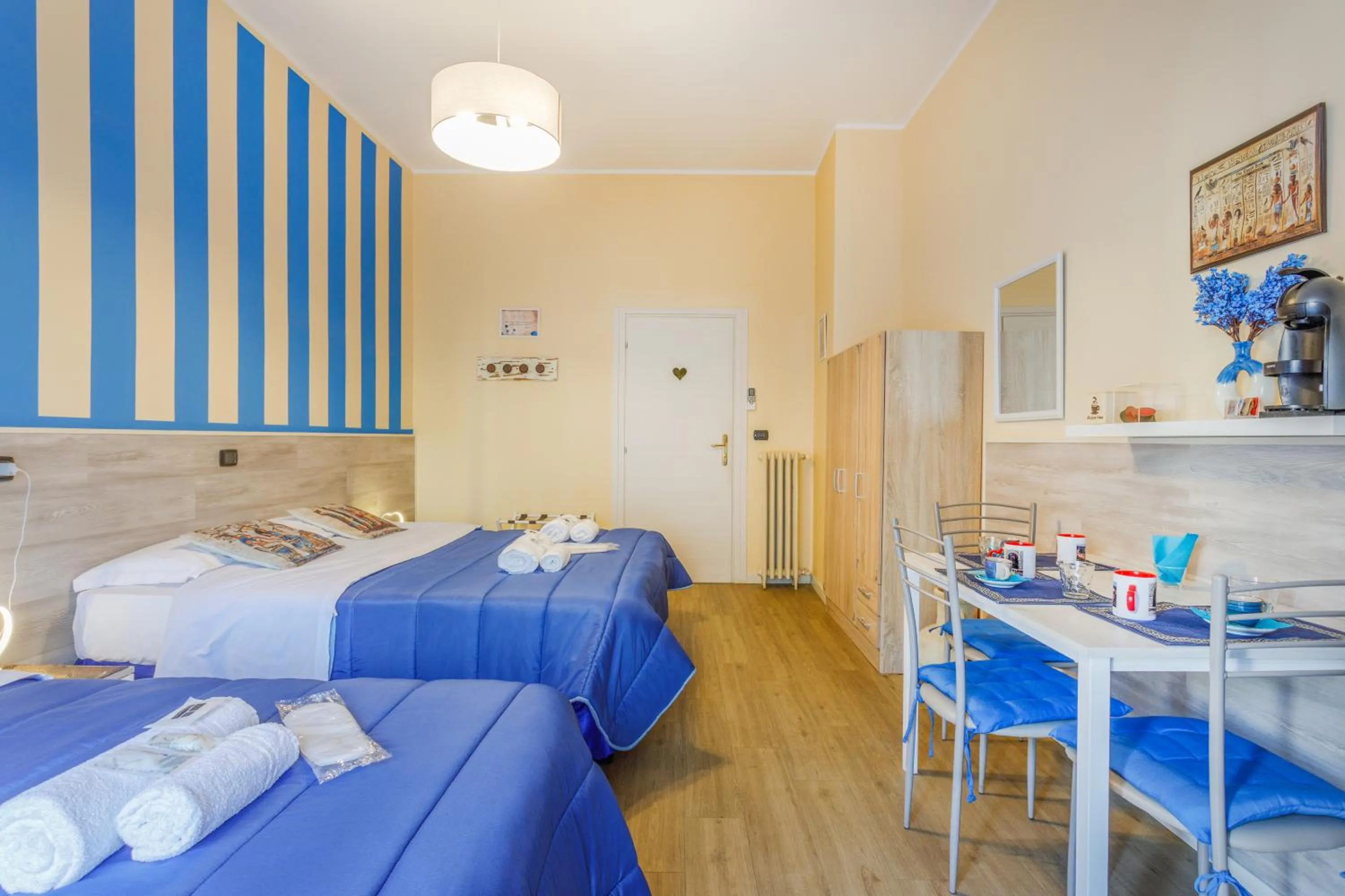 Bed in OPERA et LOVE - 200m dall'Arena con convenzione per Parcheggio e Colazione in pasticceria adiacente