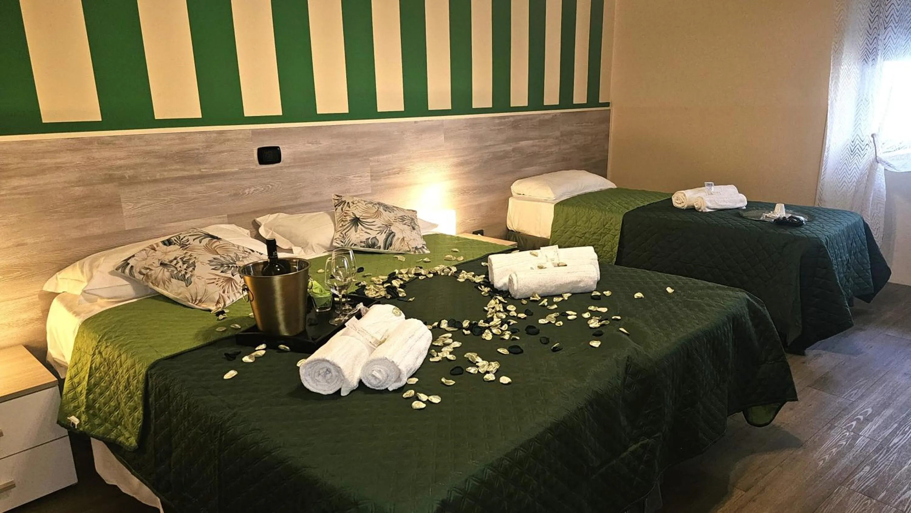 Bed in Opera et Love